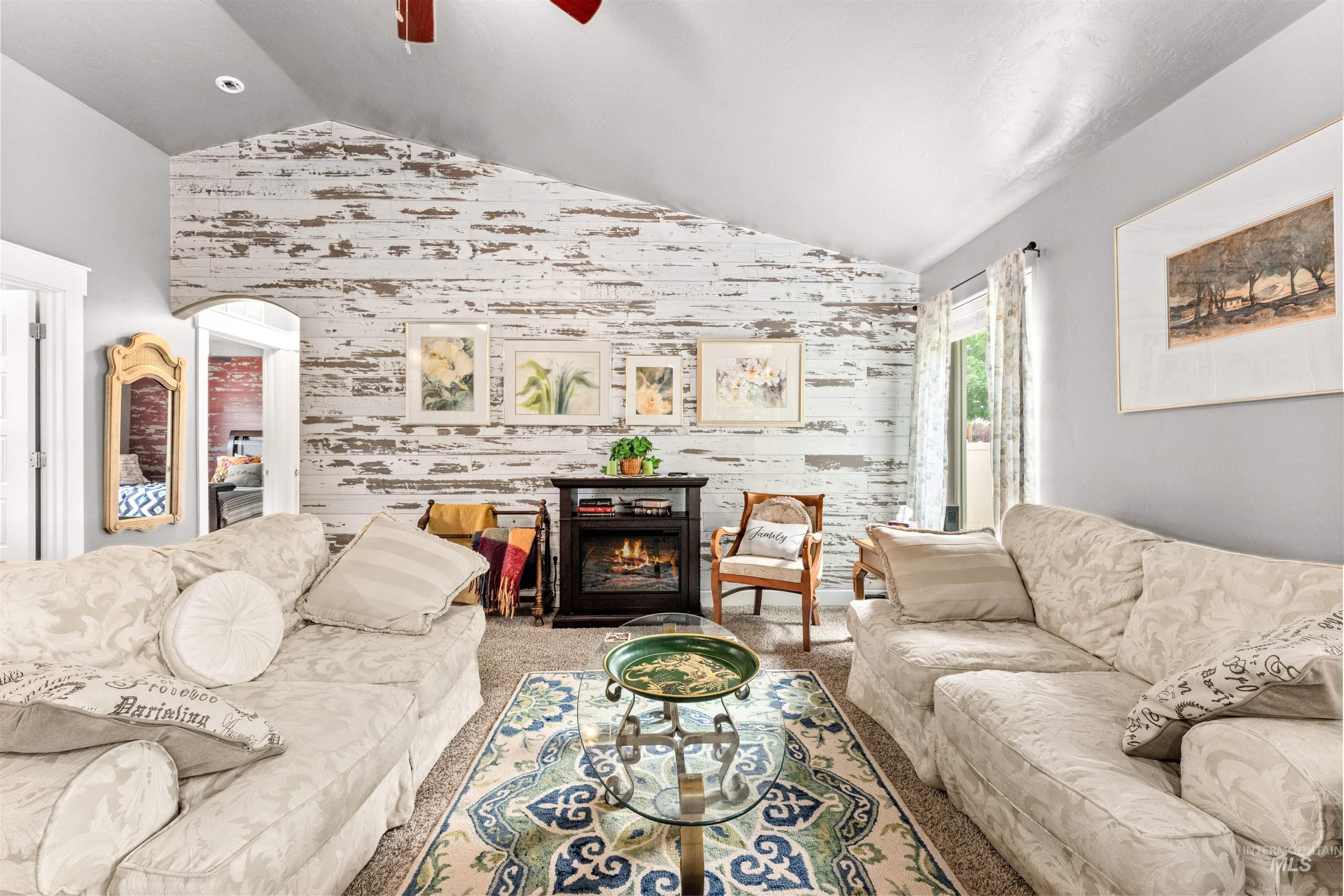 1971 W FELSTON ST, Kuna, Idaho 83634, 3 Bedrooms, 2 Bathrooms, Residential For Sale, Price $424,990,MLS 98991923