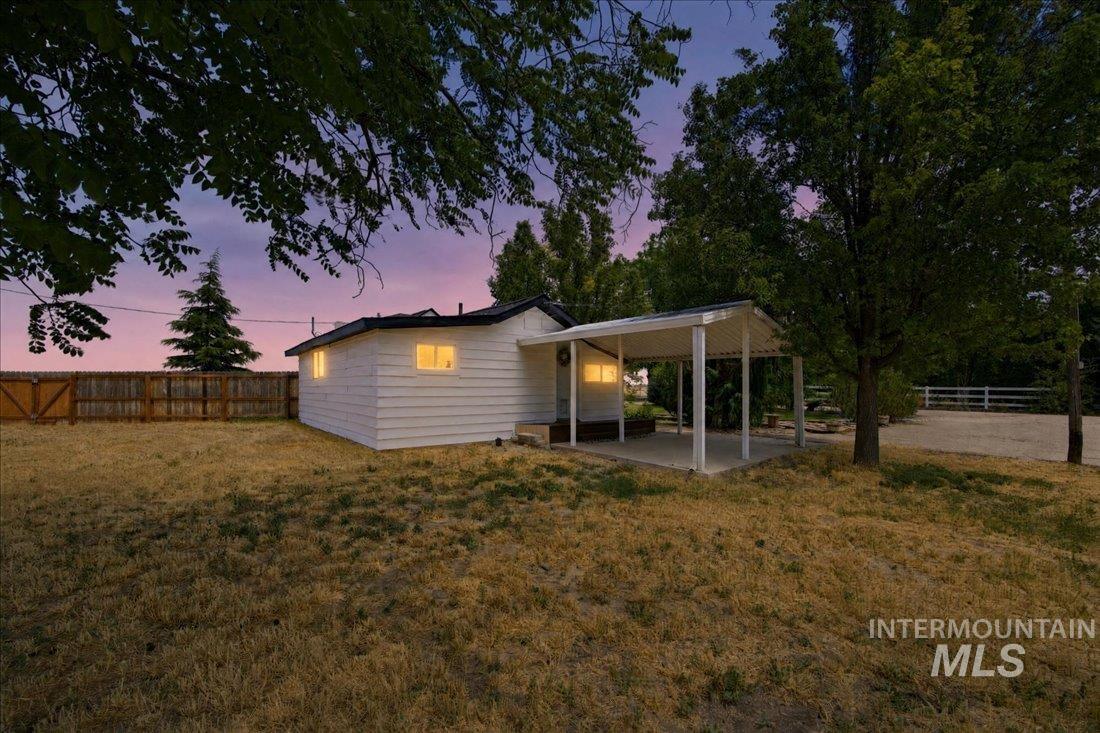 7519 E Locust Ln, Nampa, Idaho 83687, 2 Bedrooms, 1 Bathroom, Residential For Sale, Price $399,900,MLS 98991924