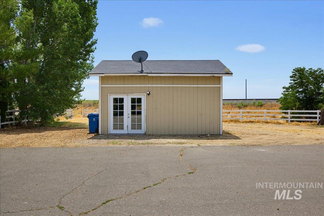 7519 E Locust Ln, Nampa, Idaho 83687, 2 Bedrooms, 1 Bathroom, Residential For Sale, Price $399,900,MLS 98991924