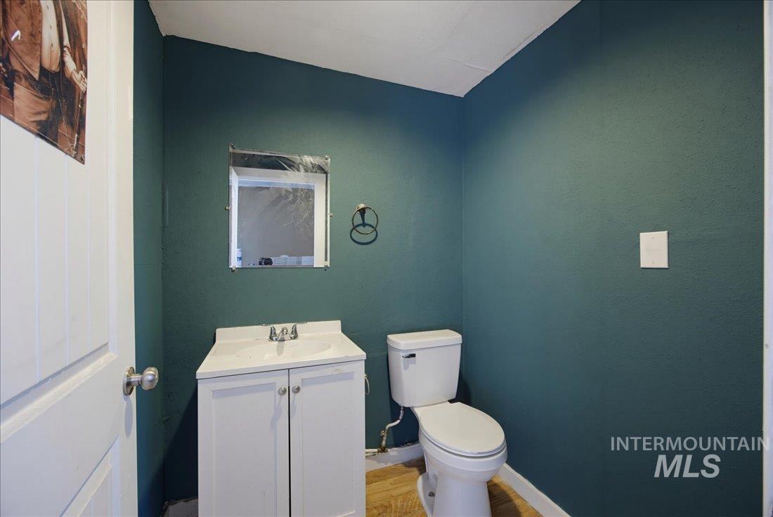 7519 E Locust Ln, Nampa, Idaho 83687, 2 Bedrooms, 1 Bathroom, Residential For Sale, Price $399,900,MLS 98991924