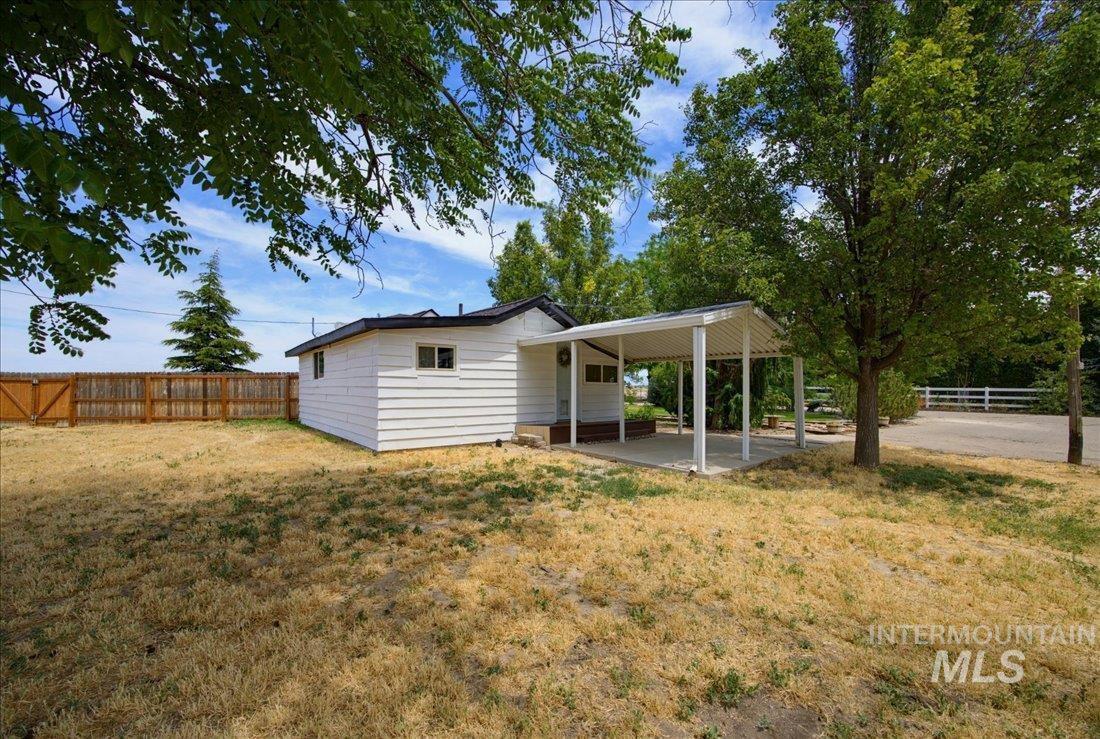 7519 E Locust Ln, Nampa, Idaho 83687, 2 Bedrooms, 1 Bathroom, Residential For Sale, Price $399,900,MLS 98991924