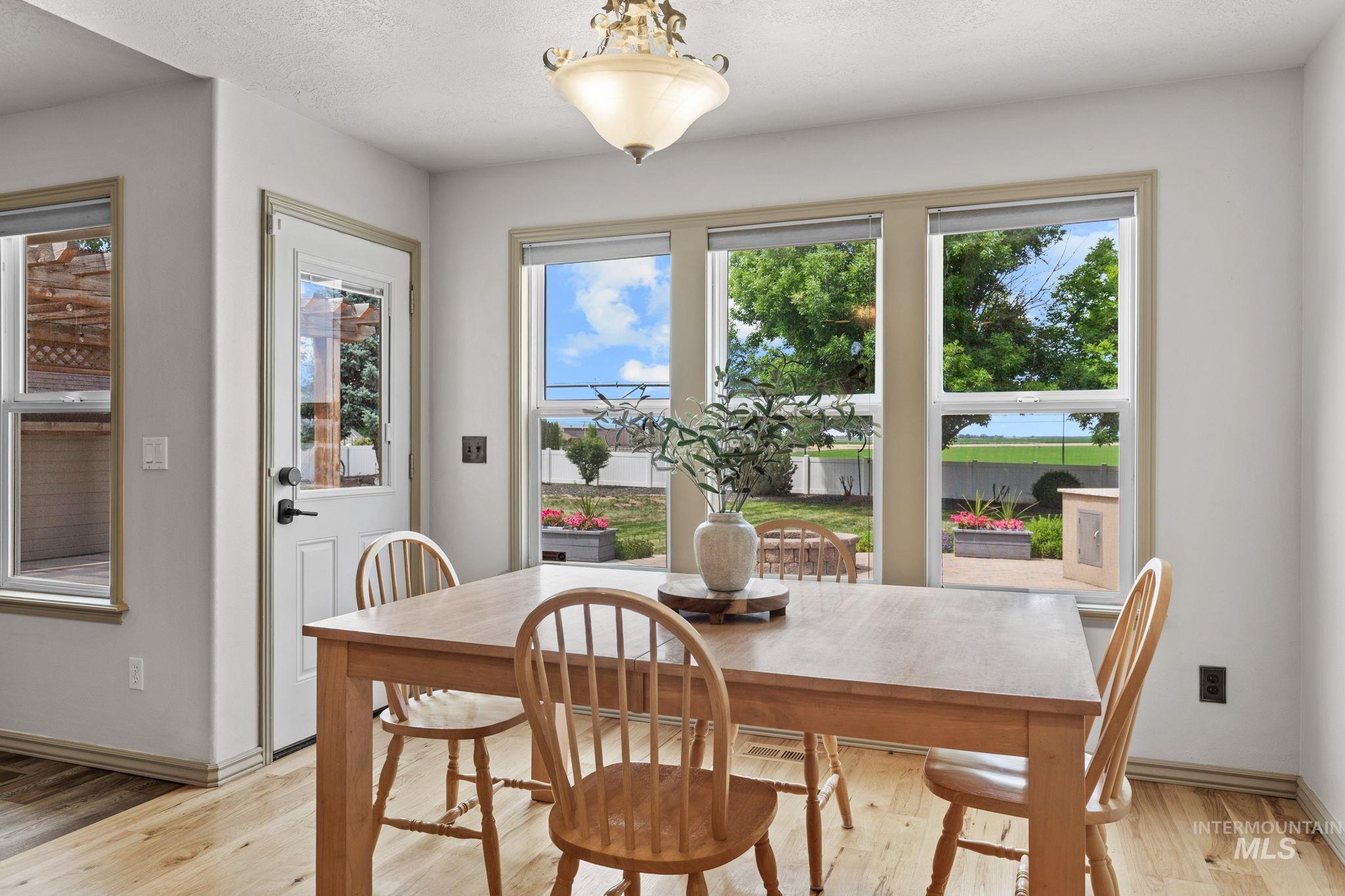 14940 Alkmaar St, Caldwell, Idaho 83607, 3 Bedrooms, 2 Bathrooms, Residential For Sale, Price $589,000,MLS 98991925