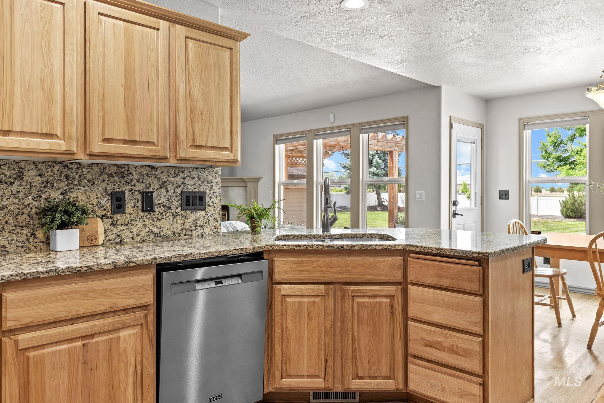 14940 Alkmaar St, Caldwell, Idaho 83607, 3 Bedrooms, 2 Bathrooms, Residential For Sale, Price $589,000,MLS 98991925