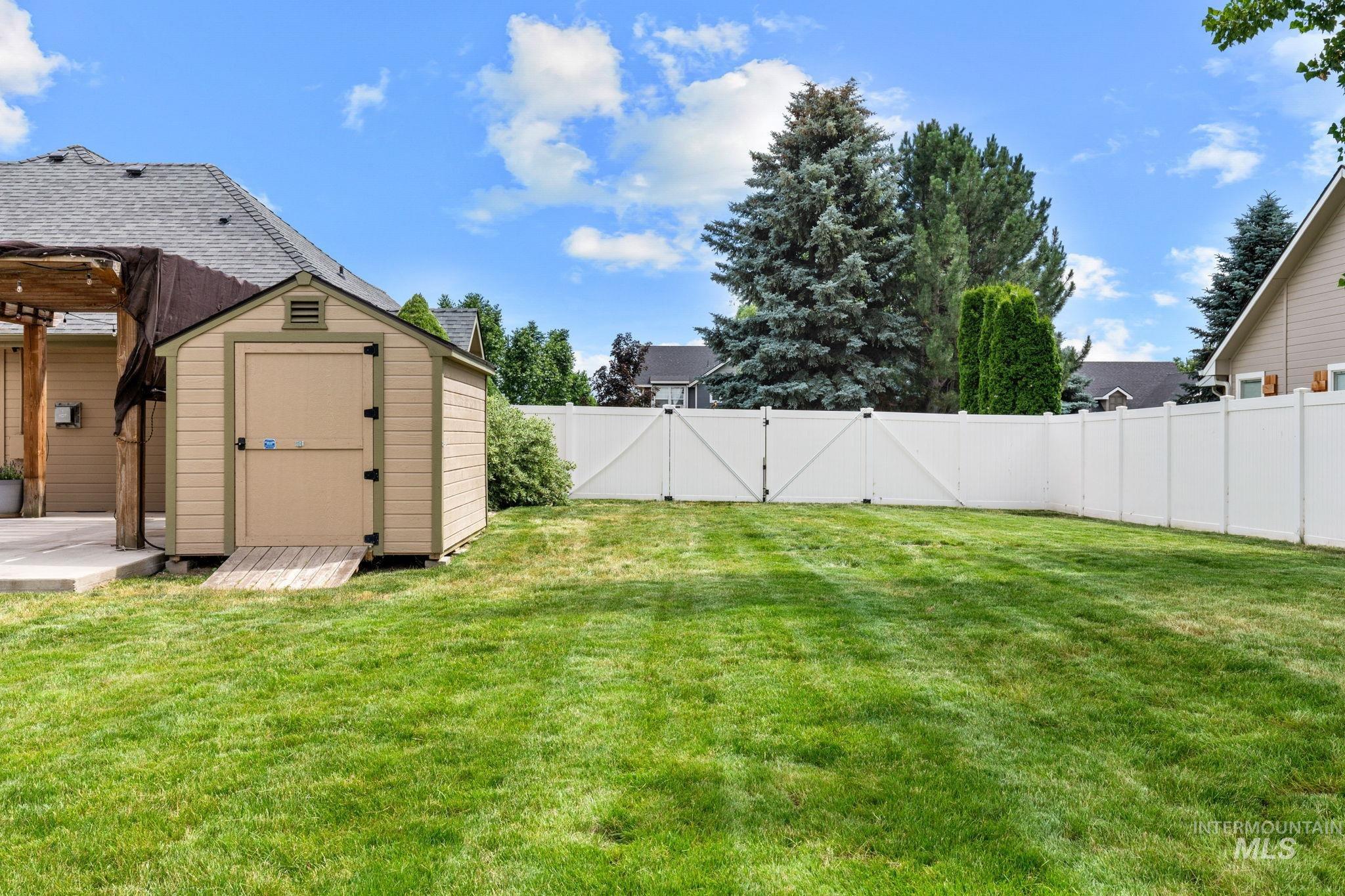 14940 Alkmaar St, Caldwell, Idaho 83607, 3 Bedrooms, 2 Bathrooms, Residential For Sale, Price $589,000,MLS 98991925