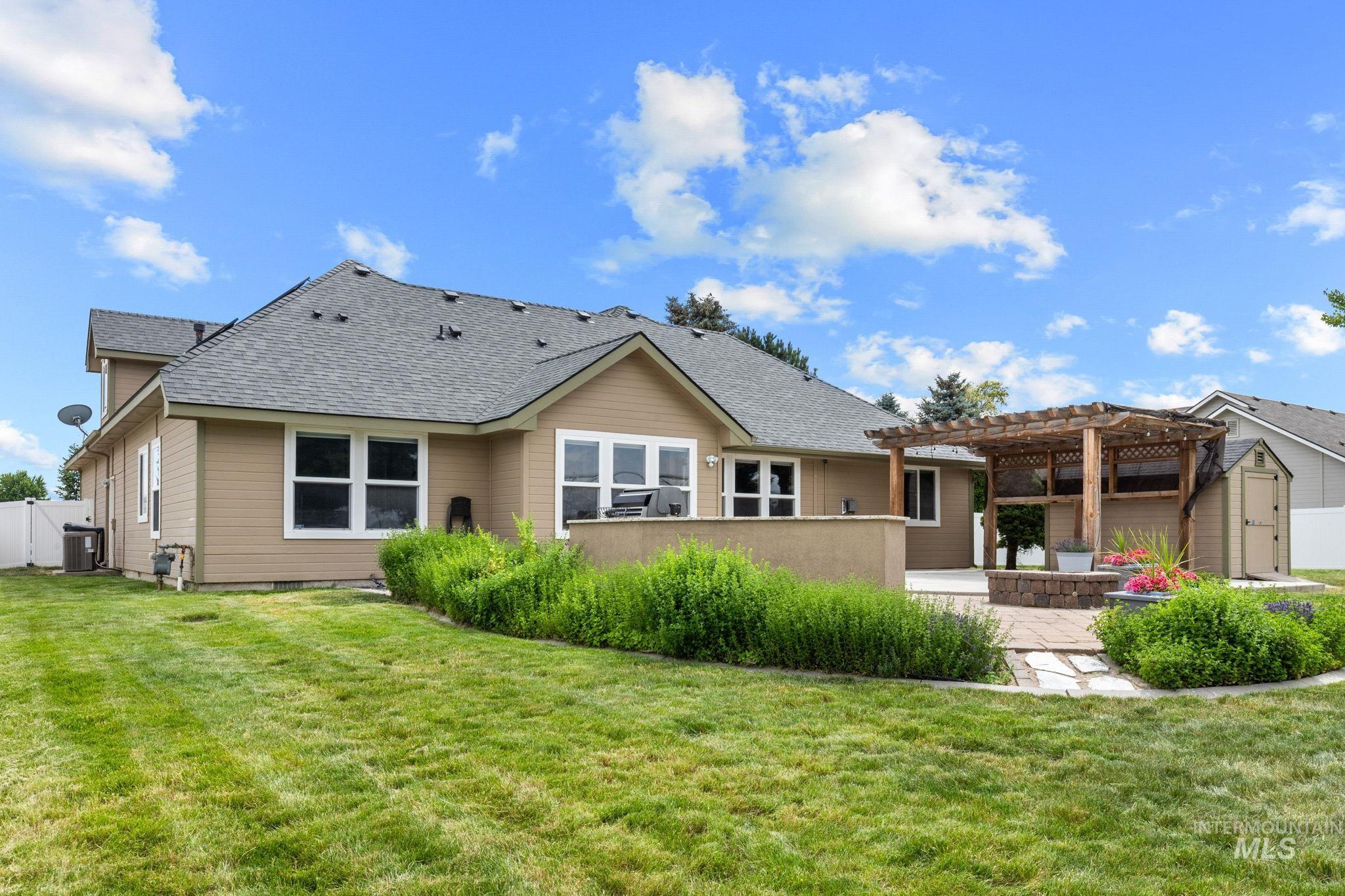 14940 Alkmaar St, Caldwell, Idaho 83607, 3 Bedrooms, 2 Bathrooms, Residential For Sale, Price $589,000,MLS 98991925