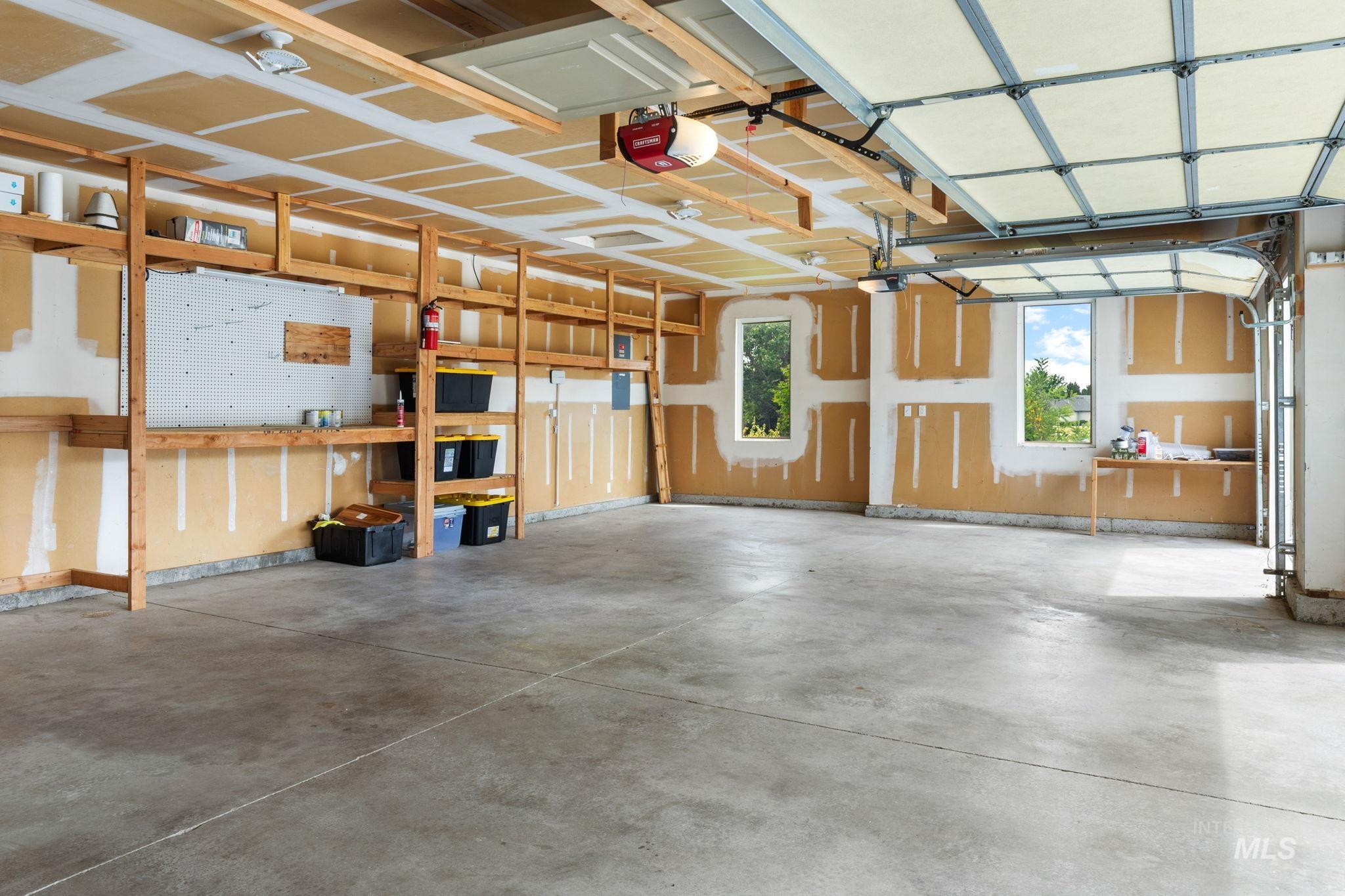 14940 Alkmaar St, Caldwell, Idaho 83607, 3 Bedrooms, 2 Bathrooms, Residential For Sale, Price $589,000,MLS 98991925