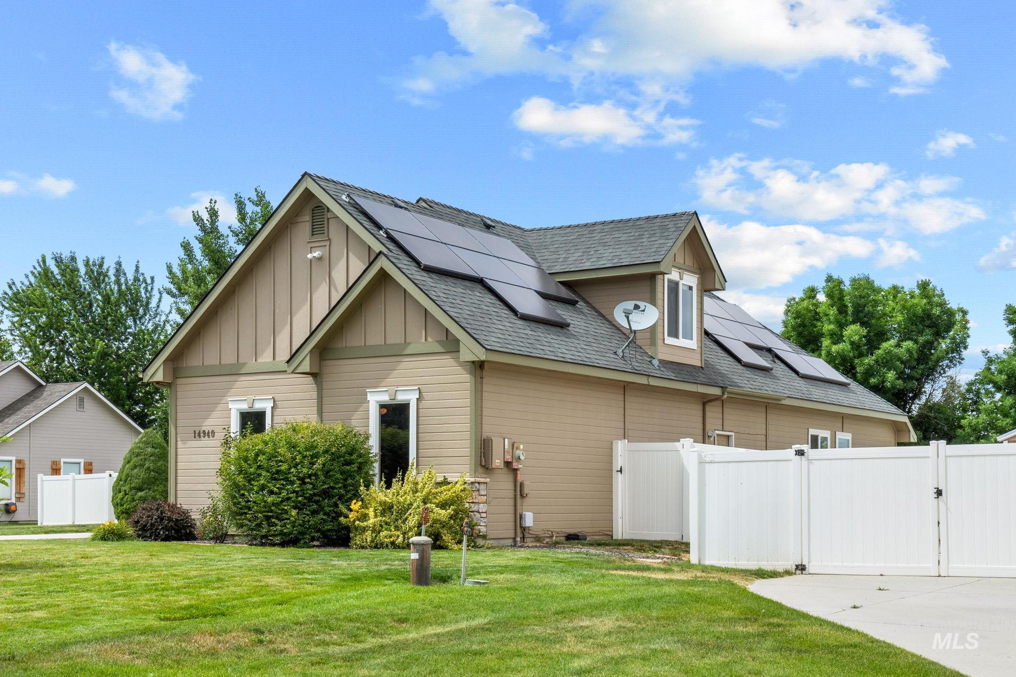 14940 Alkmaar St, Caldwell, Idaho 83607, 3 Bedrooms, 2 Bathrooms, Residential For Sale, Price $589,000,MLS 98991925