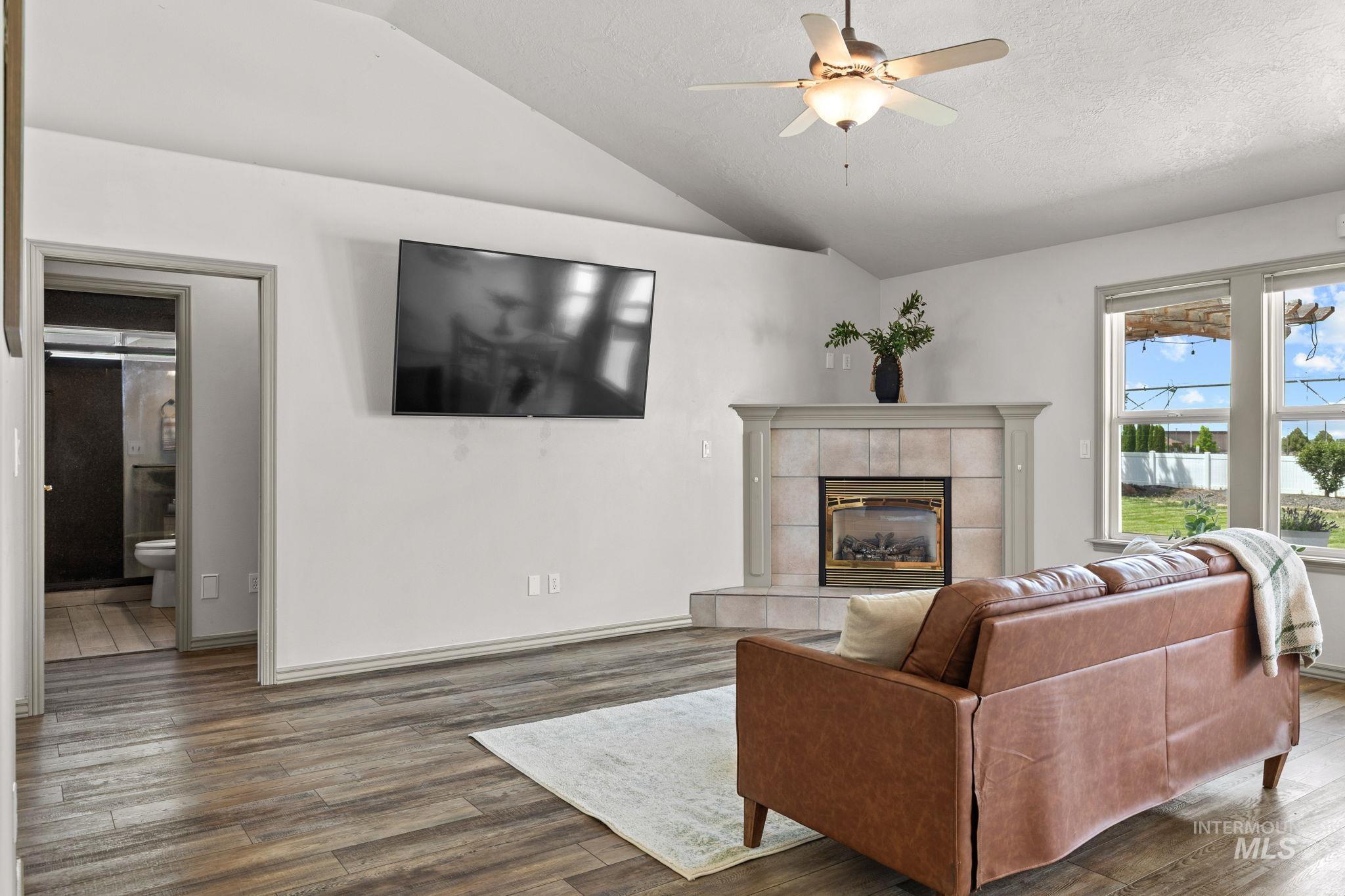 14940 Alkmaar St, Caldwell, Idaho 83607, 3 Bedrooms, 2 Bathrooms, Residential For Sale, Price $589,000,MLS 98991925