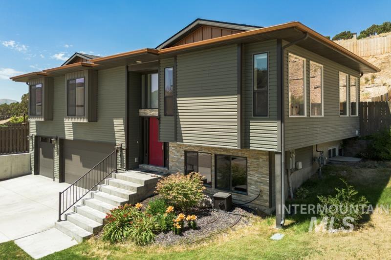 467 La Valle Strada, Pocatello, Idaho 83201, 3 Bedrooms, 3 Bathrooms, Residential For Sale, Price $434,900,MLS 98991927