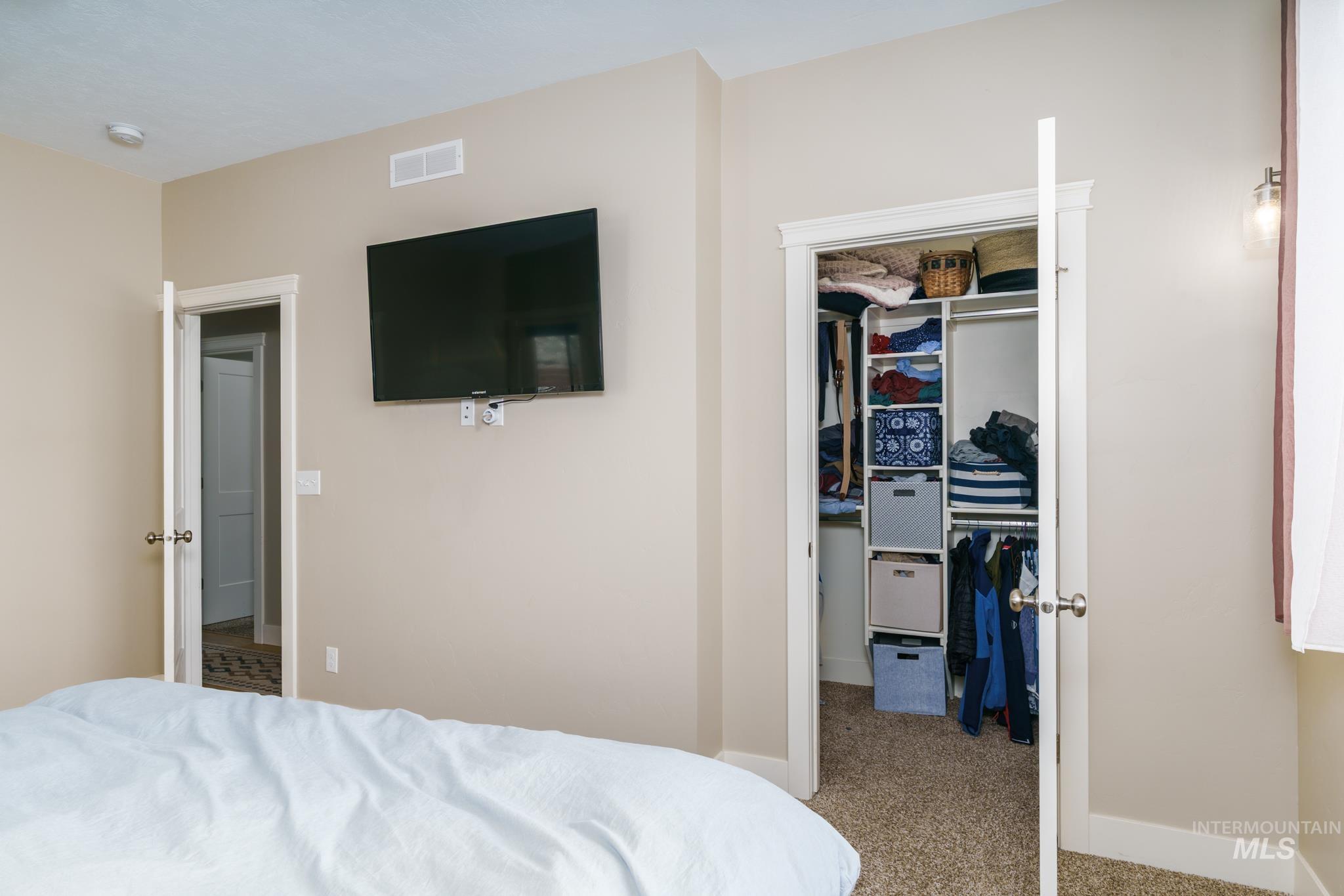 467 La Valle Strada, Pocatello, Idaho 83201, 4 Bedrooms, 3 Bathrooms, Residential For Sale, Price $434,900, 98991927