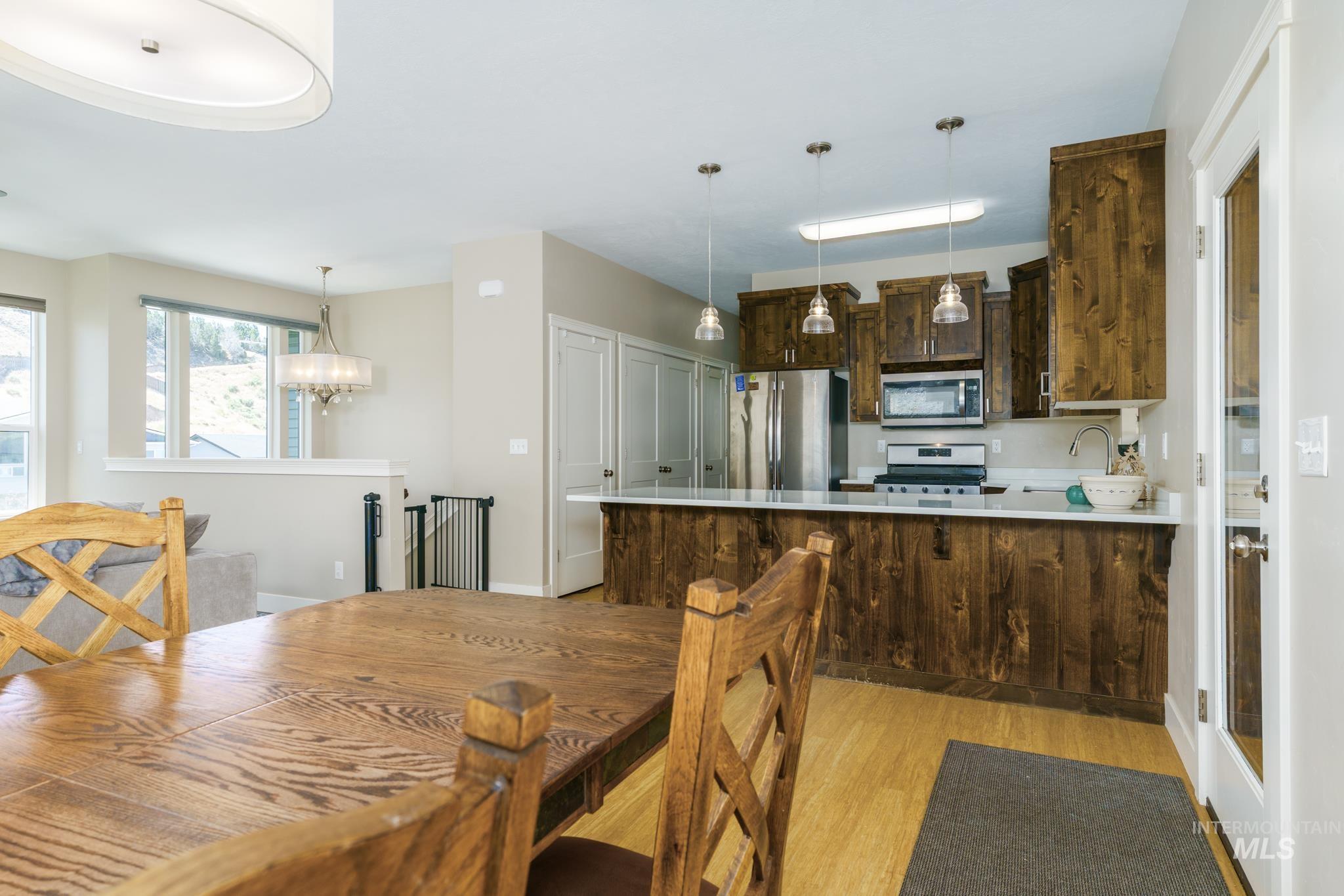 467 La Valle Strada, Pocatello, Idaho 83201, 4 Bedrooms, 3 Bathrooms, Residential For Sale, Price $434,900, 98991927