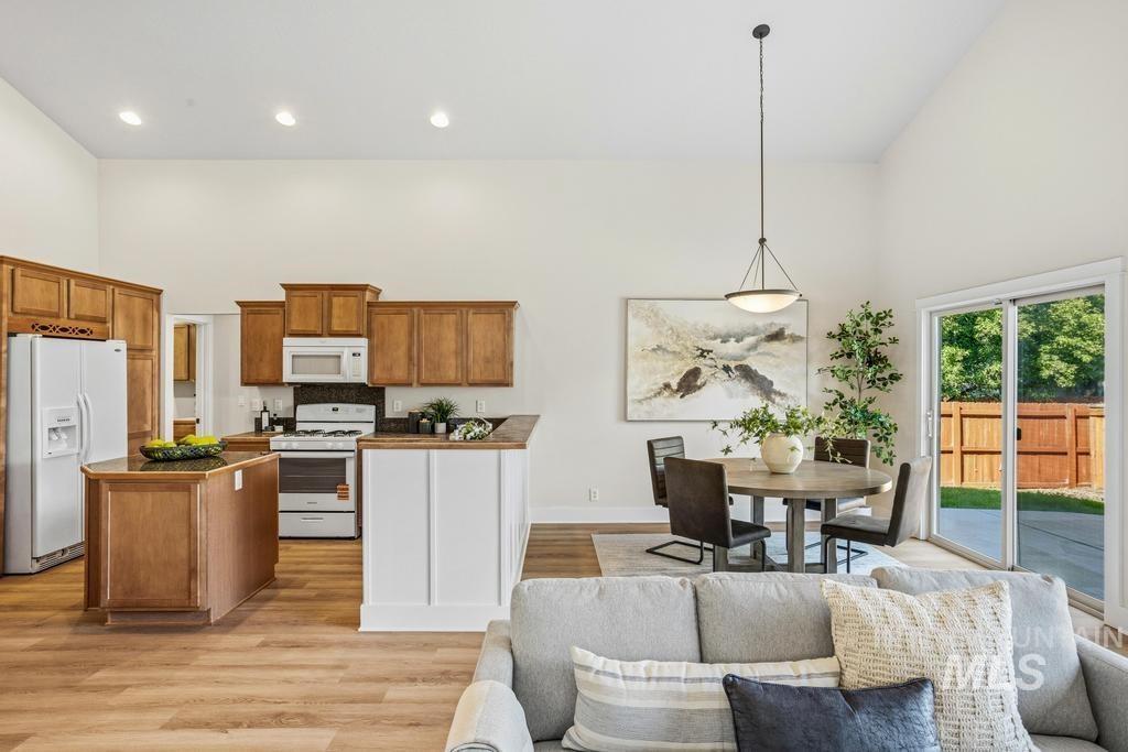 5952 S Olmstead Ave., Boise, Idaho 83709, 4 Bedrooms, 2 Bathrooms, Residential For Sale, Price $469,500, 98991928