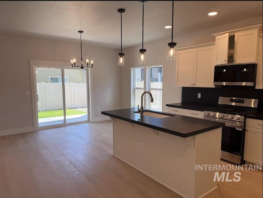 665 W Wrangler, Meridian, Idaho 83646, 3 Bedrooms, 2 Bathrooms, Residential For Sale, Price $612,150,MLS 98991933