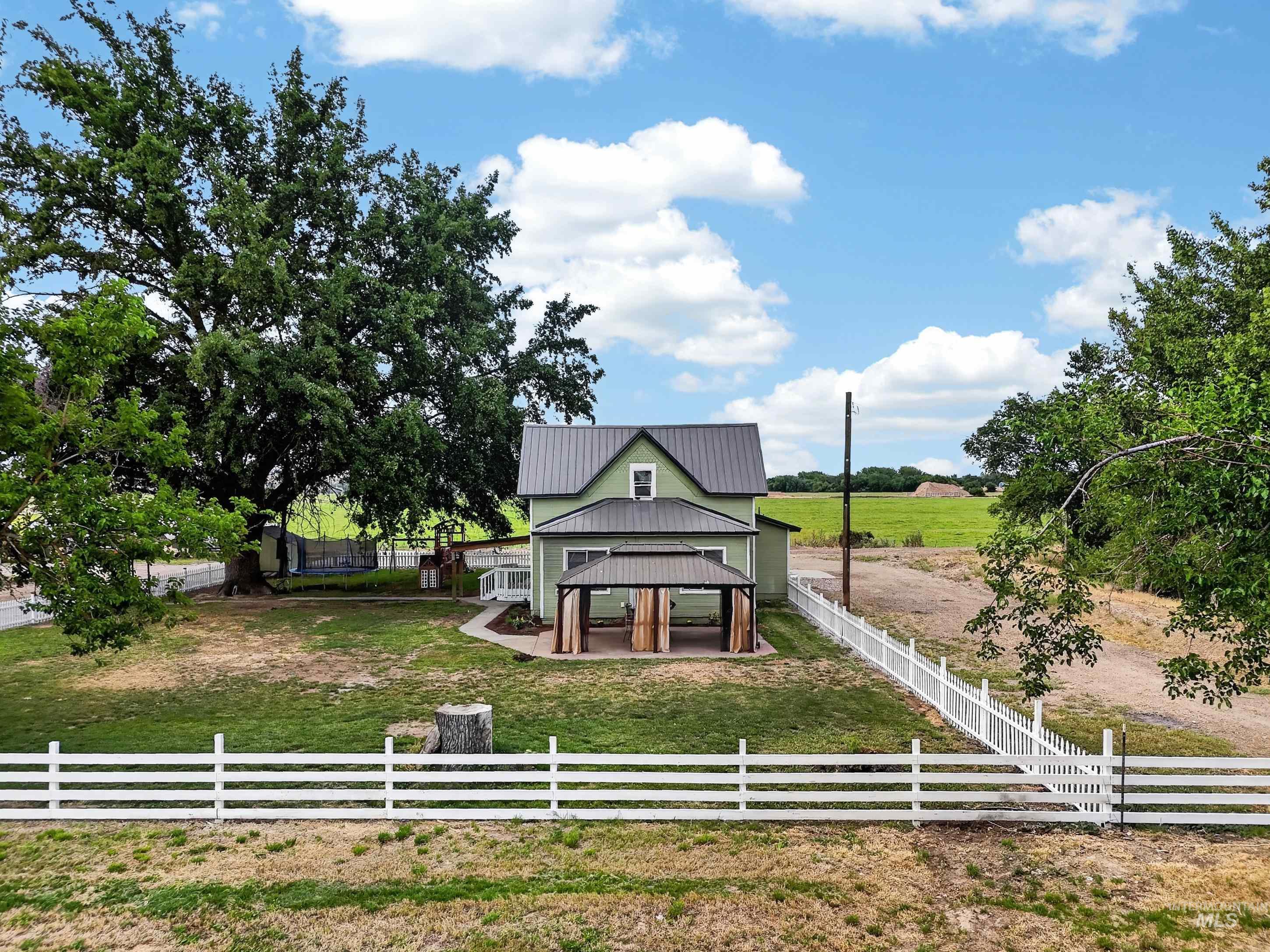 960 NW 14Th Ave, Payette, Idaho 83661-5209, 4 Bedrooms, 2.5 Bathrooms, Residential For Sale, Price $749,900,MLS 98991934