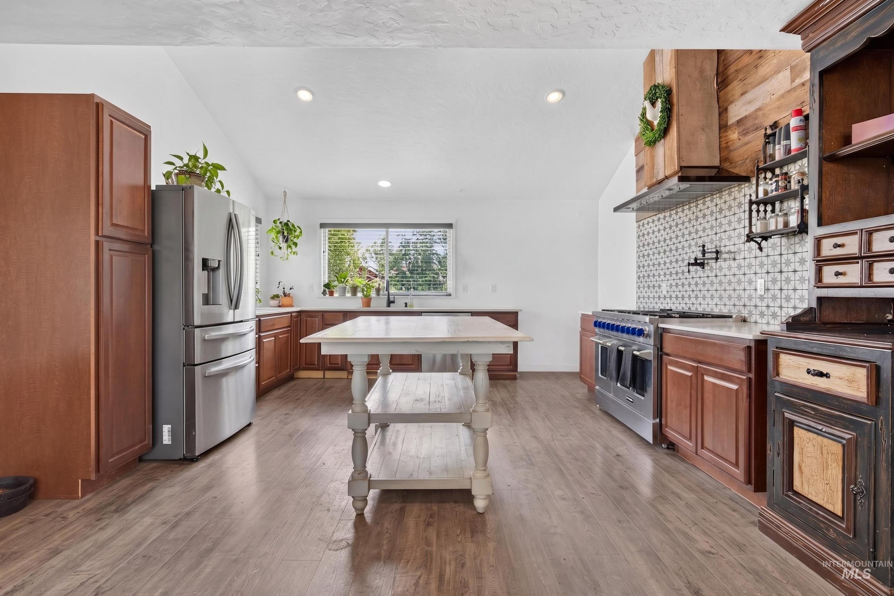 960 NW 14Th Ave, Payette, Idaho 83661-5209, 4 Bedrooms, 2.5 Bathrooms, Residential For Sale, Price $749,900,MLS 98991934