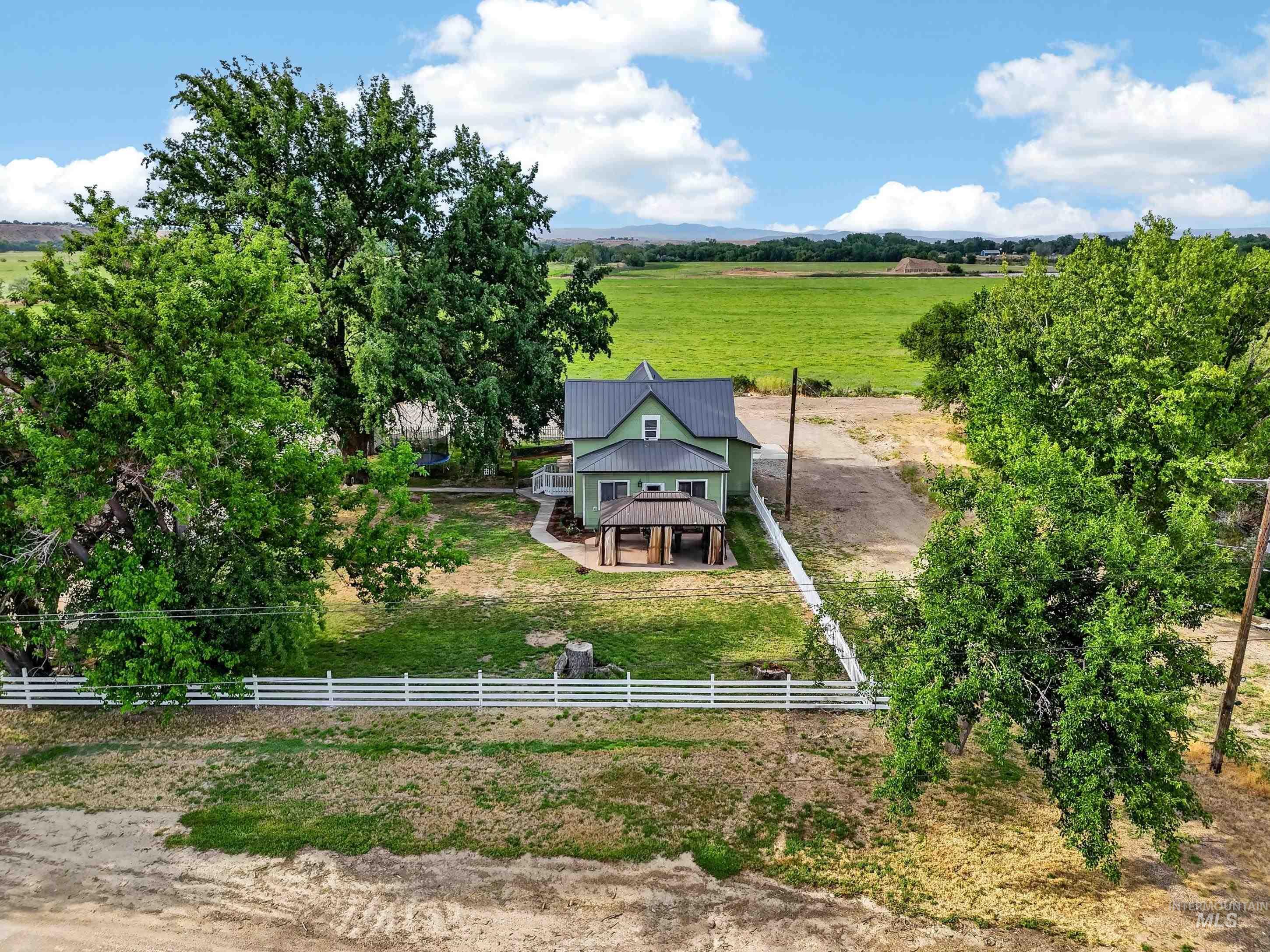 960 NW 14Th Ave, Payette, Idaho 83661-5209, 4 Bedrooms, 2.5 Bathrooms, Residential For Sale, Price $749,900,MLS 98991934