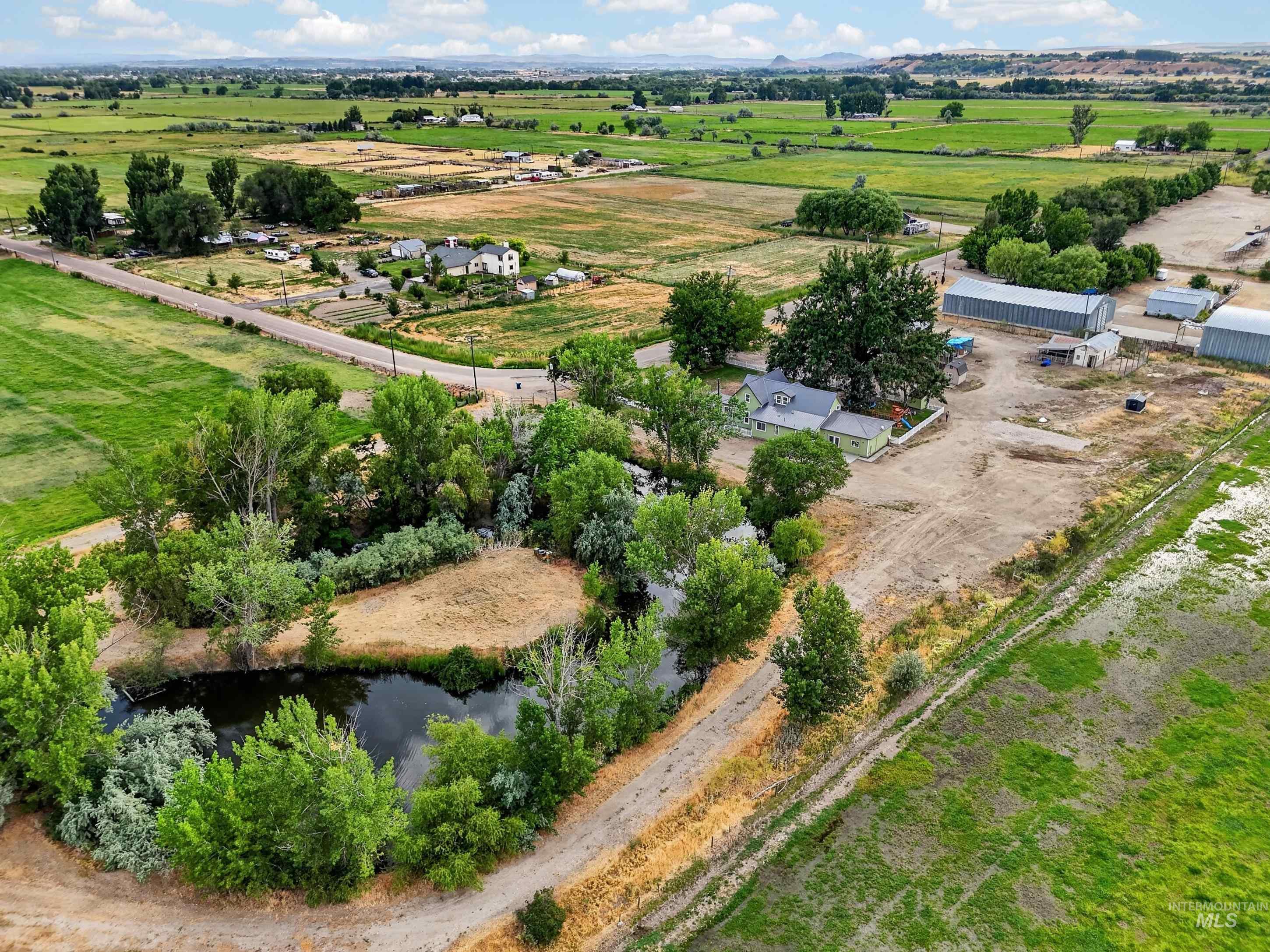 960 NW 14Th Ave, Payette, Idaho 83661-5209, 4 Bedrooms, 2.5 Bathrooms, Residential For Sale, Price $749,900,MLS 98991934