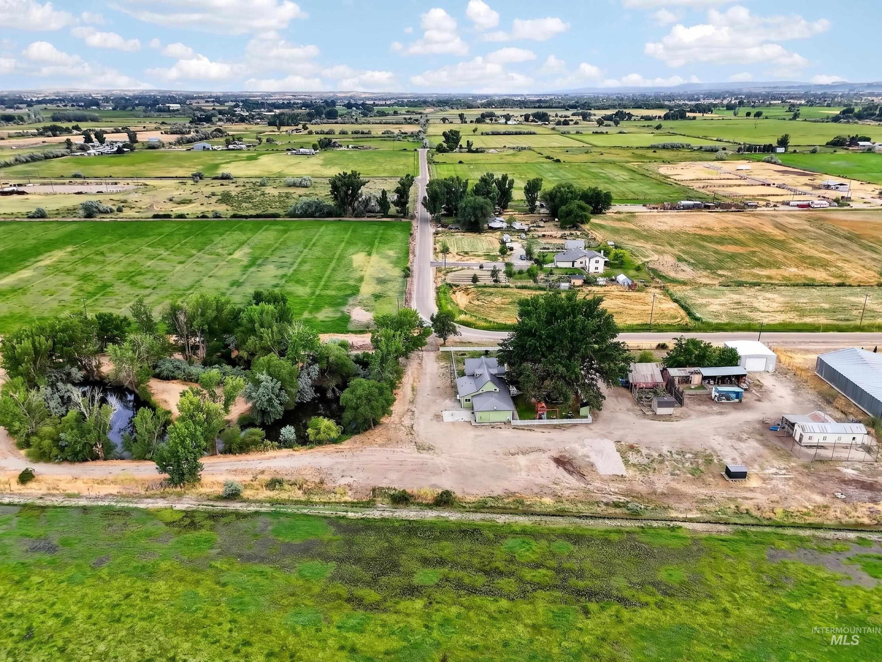 960 NW 14Th Ave, Payette, Idaho 83661-5209, 4 Bedrooms, 2.5 Bathrooms, Residential For Sale, Price $749,900,MLS 98991934