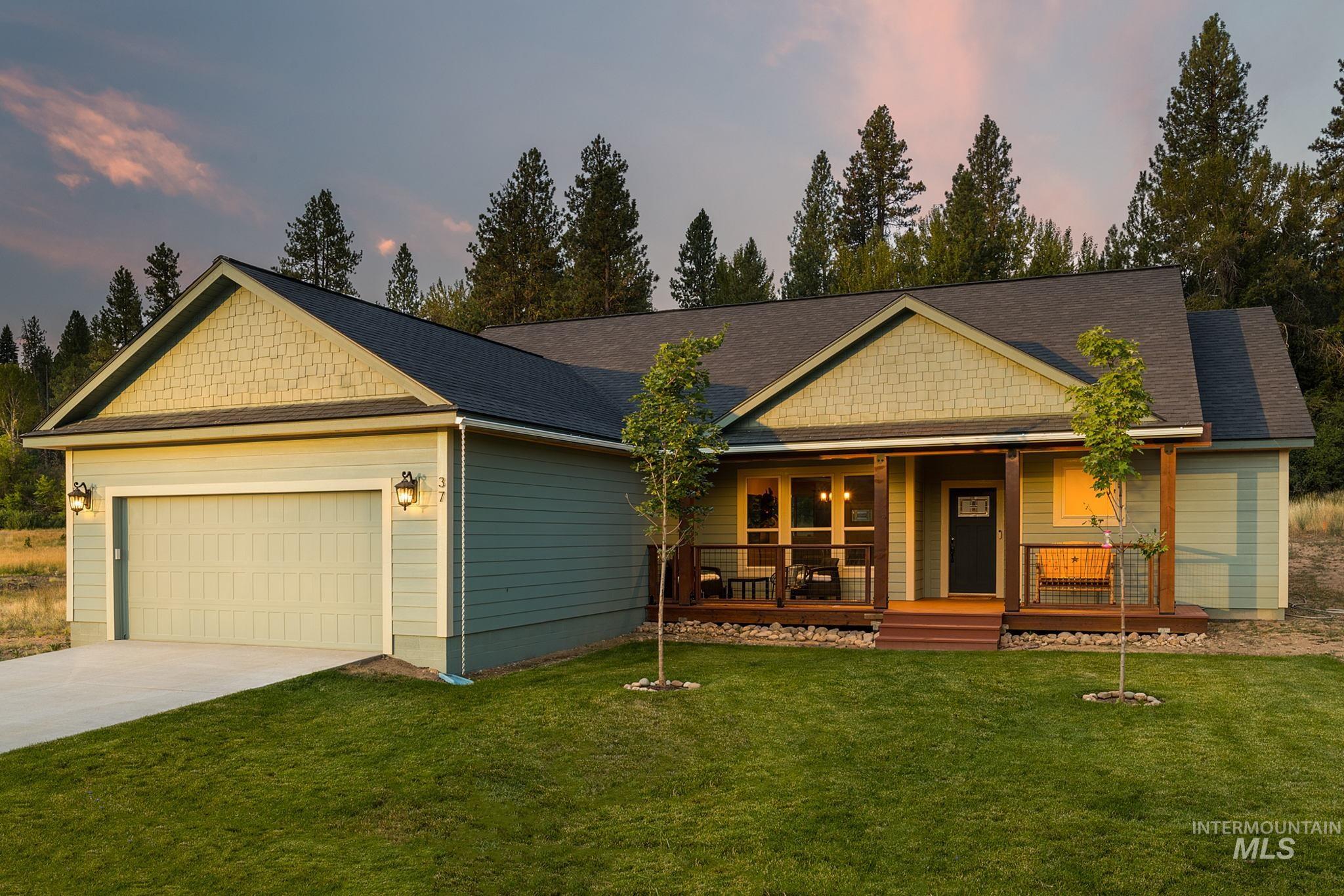 37 Wapiti Ct, Garden Valley, Idaho 83622, 3 Bedrooms, 2 Bathrooms, Residential For Sale, Price $595,000, 98991935