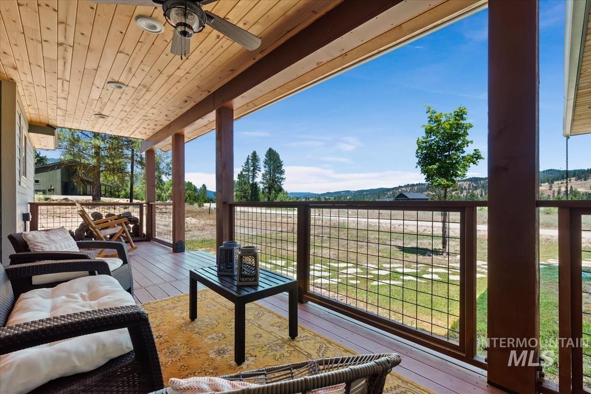 37 Wapiti Ct, Garden Valley, Idaho 83622, 3 Bedrooms, 2 Bathrooms, Residential For Sale, Price $595,000, 98991935