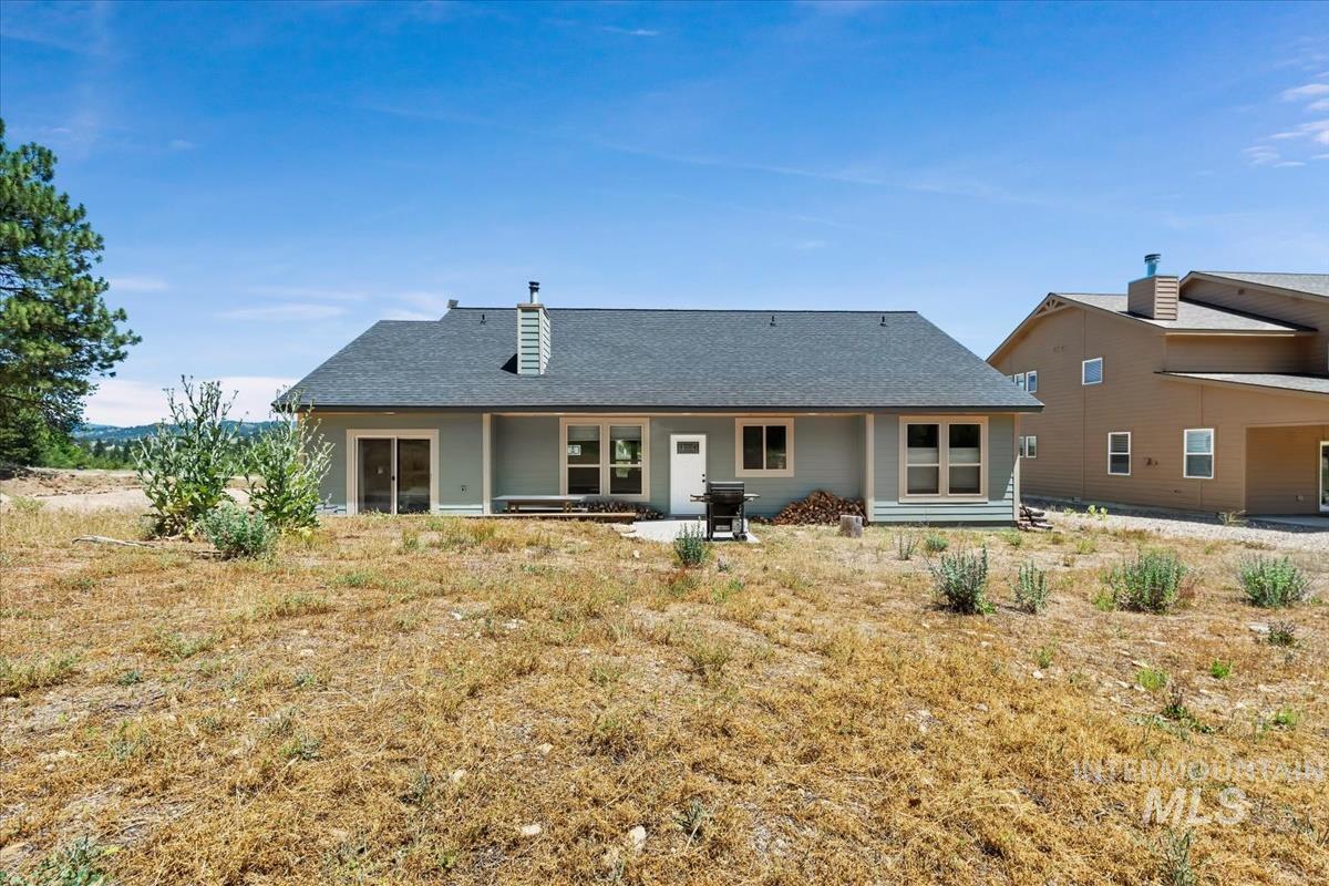 37 Wapiti Ct, Garden Valley, Idaho 83622, 3 Bedrooms, 2 Bathrooms, Residential For Sale, Price $595,000, 98991935