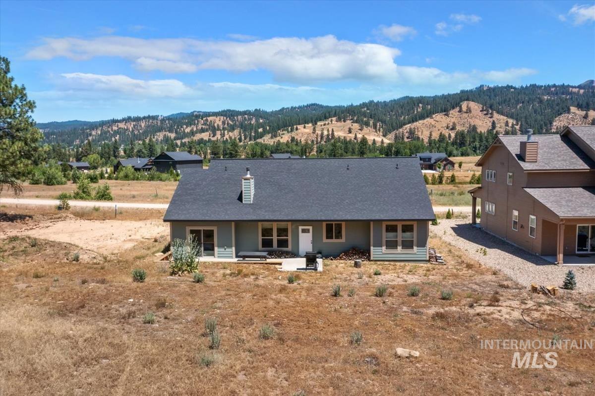 37 Wapiti Ct, Garden Valley, Idaho 83622, 3 Bedrooms, 2 Bathrooms, Residential For Sale, Price $595,000, 98991935