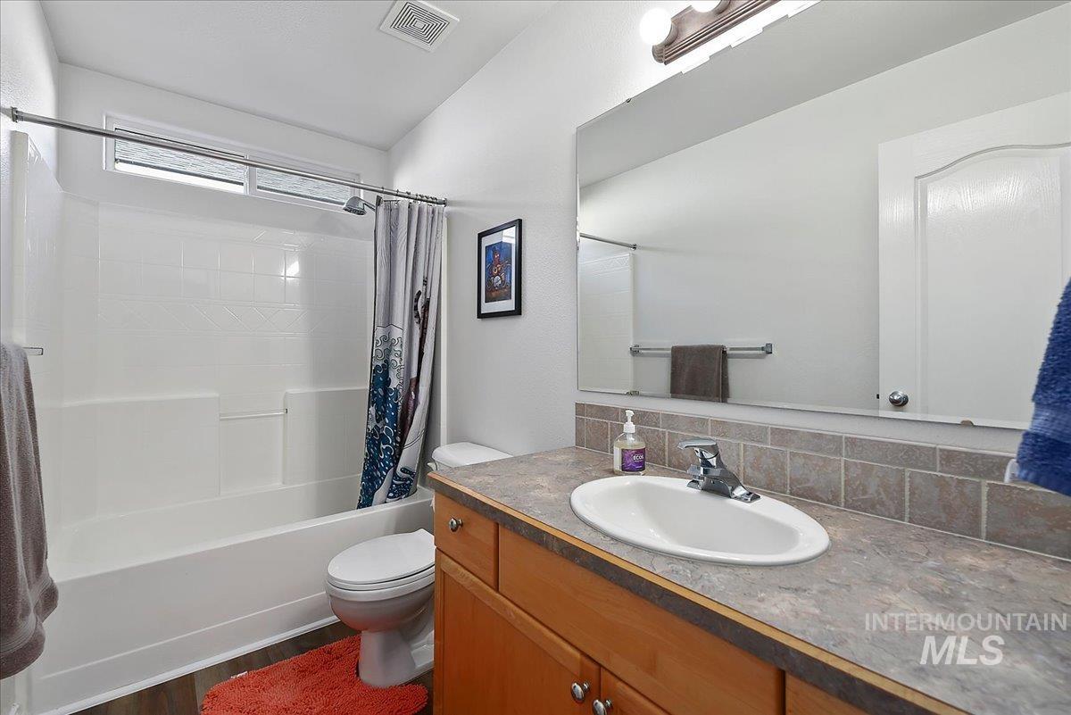 1723 W Lowry, Meridian, Idaho 83642, 4 Bedrooms, 2 Bathrooms, Residential For Sale, Price $515,000, 98991938