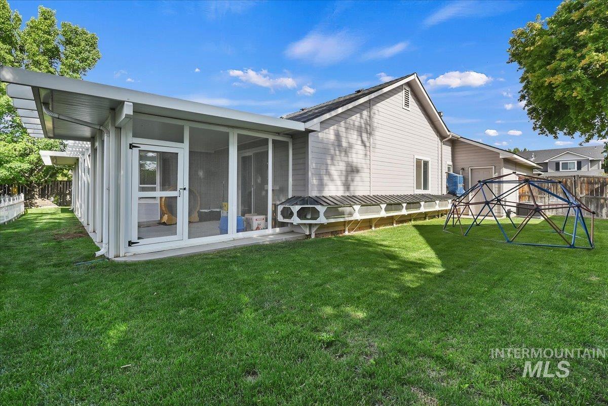 1723 W Lowry, Meridian, Idaho 83642, 4 Bedrooms, 2 Bathrooms, Residential For Sale, Price $515,000, 98991938