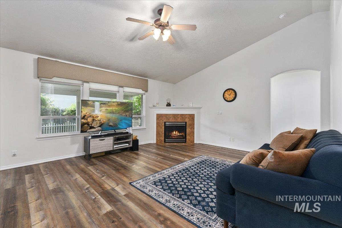 1723 W Lowry, Meridian, Idaho 83642, 4 Bedrooms, 2 Bathrooms, Residential For Sale, Price $515,000, 98991938