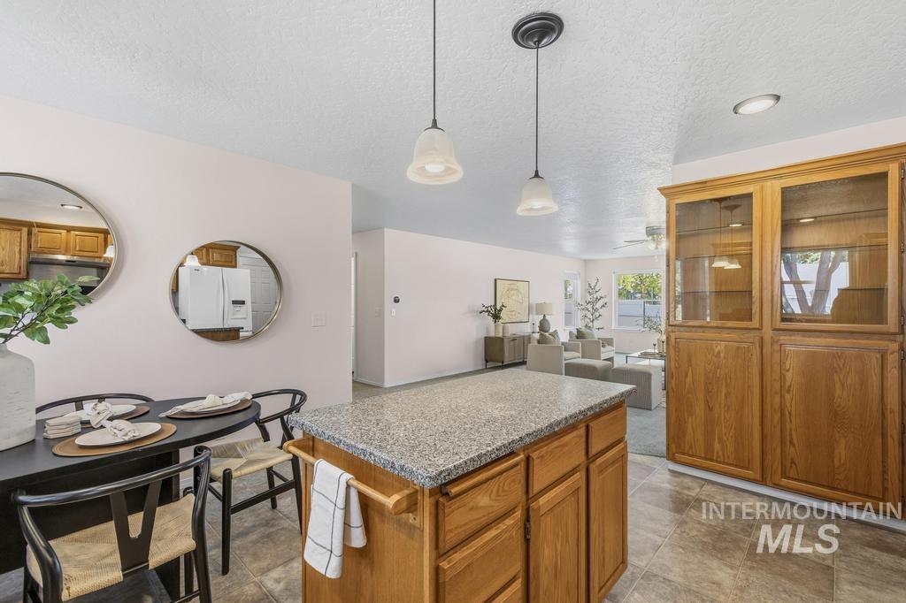 424 N Georgia Ave, Caldwell, Idaho 83605, 3 Bedrooms, 2 Bathrooms, Residential For Sale, Price $395,000, 98991939