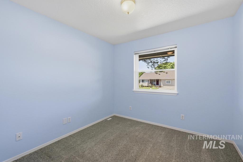 424 N Georgia Ave, Caldwell, Idaho 83605, 3 Bedrooms, 2 Bathrooms, Residential For Sale, Price $395,000, 98991939