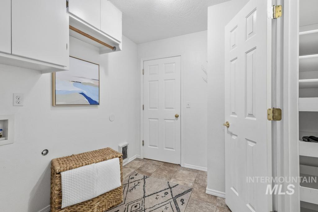 424 N Georgia Ave, Caldwell, Idaho 83605, 3 Bedrooms, 2 Bathrooms, Residential For Sale, Price $395,000, 98991939