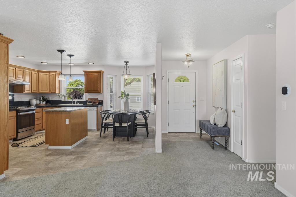 424 N Georgia Ave, Caldwell, Idaho 83605, 3 Bedrooms, 2 Bathrooms, Residential For Sale, Price $395,000, 98991939