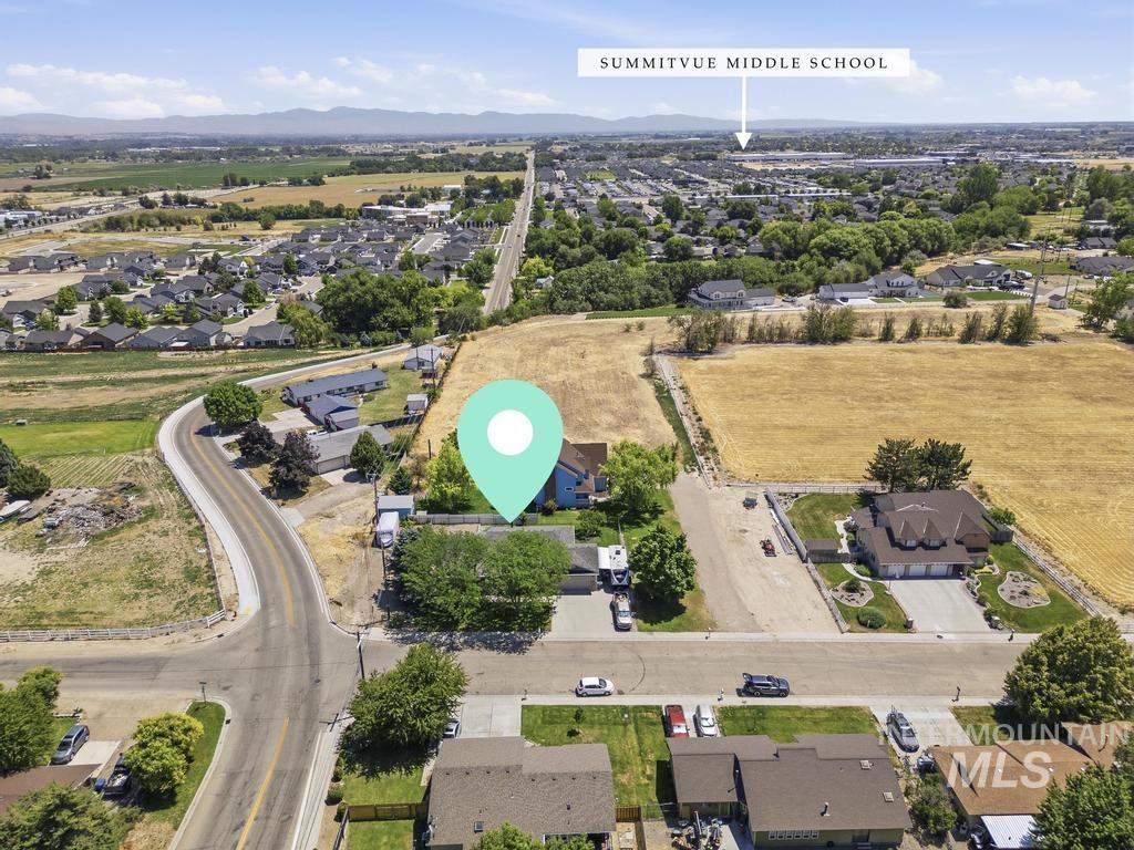 424 N Georgia Ave, Caldwell, Idaho 83605, 3 Bedrooms, 2 Bathrooms, Residential For Sale, Price $395,000, 98991939