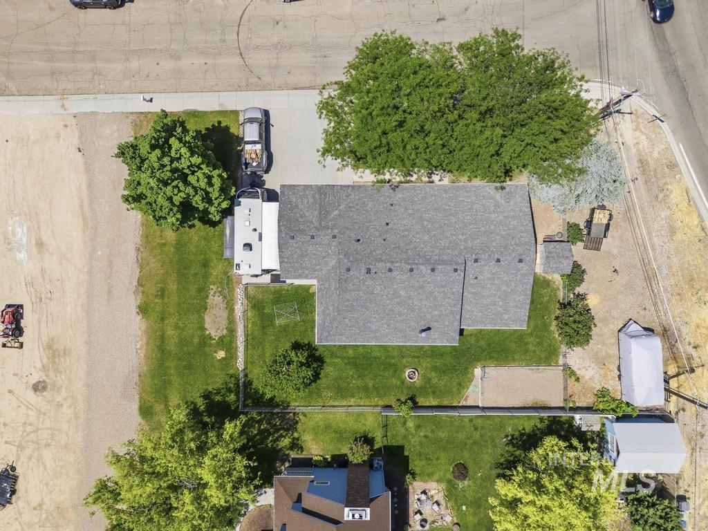 424 N Georgia Ave, Caldwell, Idaho 83605, 3 Bedrooms, 2 Bathrooms, Residential For Sale, Price $395,000, 98991939