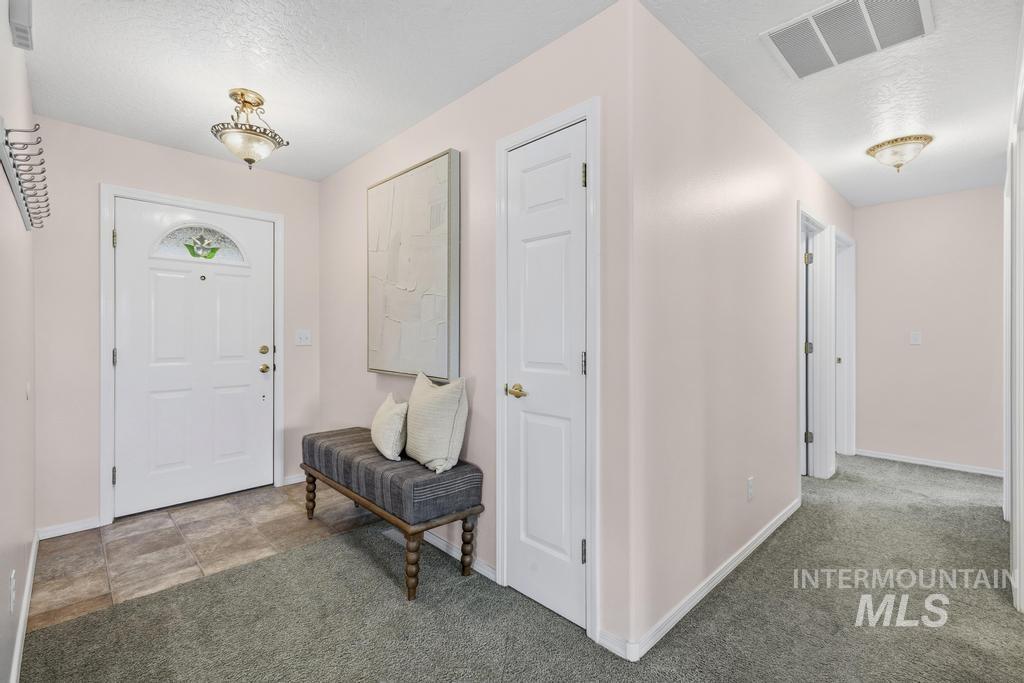 424 N Georgia Ave, Caldwell, Idaho 83605, 3 Bedrooms, 2 Bathrooms, Residential For Sale, Price $395,000, 98991939