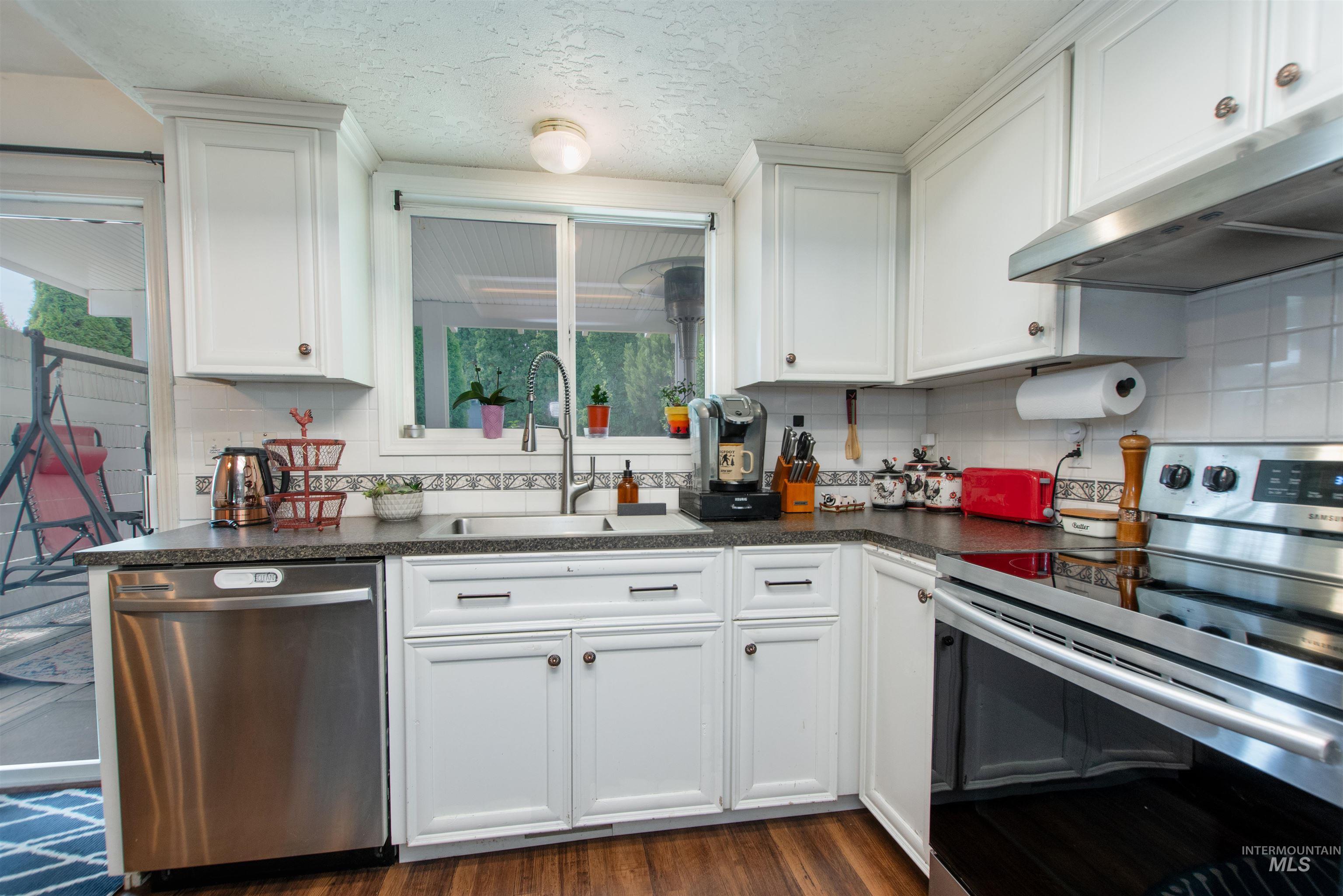 2212 Orion Ave, Nampa, Idaho 83651, 3 Bedrooms, 2 Bathrooms, Residential For Sale, Price $360,000,MLS 98991940