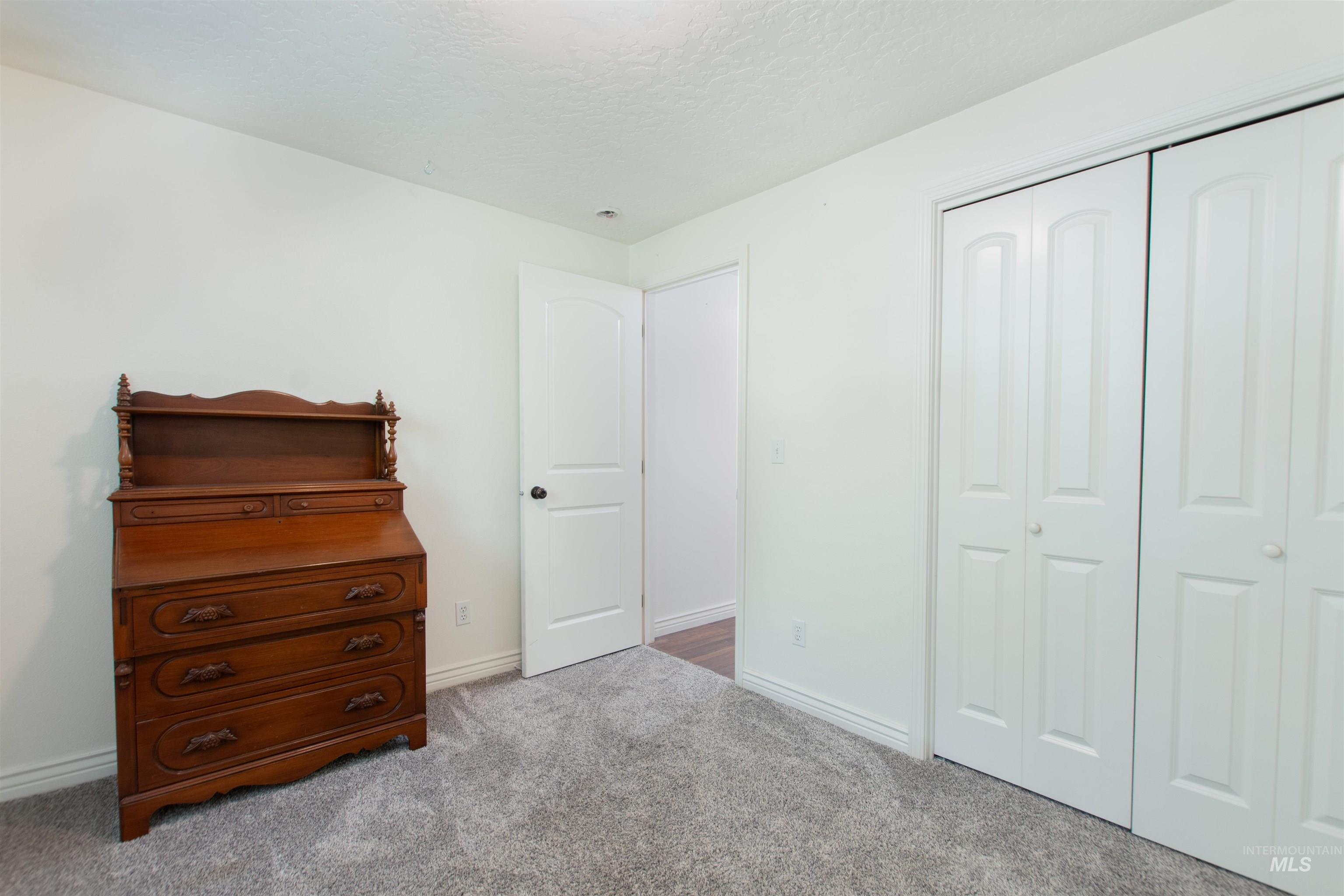 2212 Orion Ave, Nampa, Idaho 83651, 3 Bedrooms, 2 Bathrooms, Residential For Sale, Price $360,000,MLS 98991940