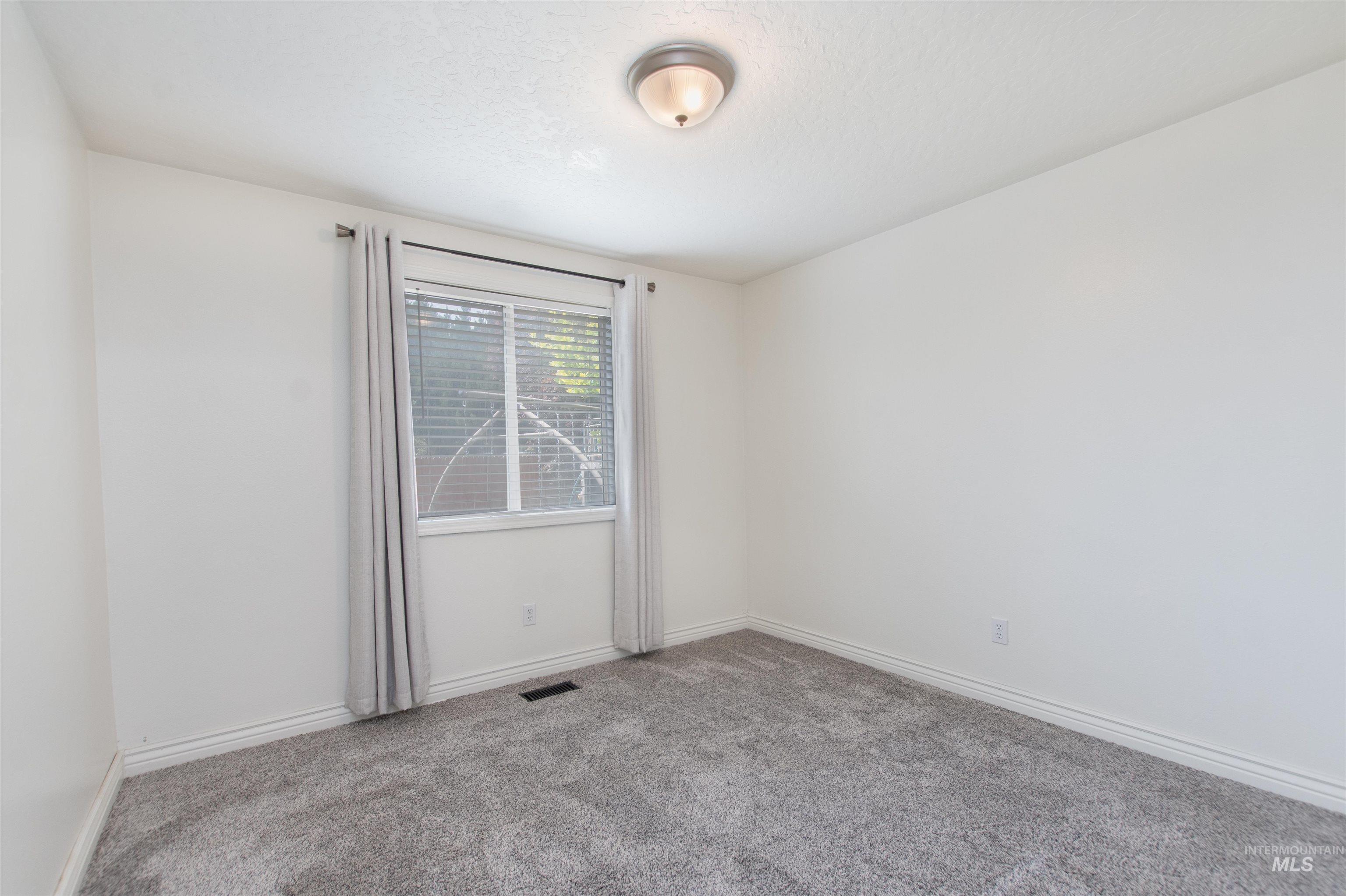 2212 Orion Ave, Nampa, Idaho 83651, 3 Bedrooms, 2 Bathrooms, Residential For Sale, Price $360,000,MLS 98991940