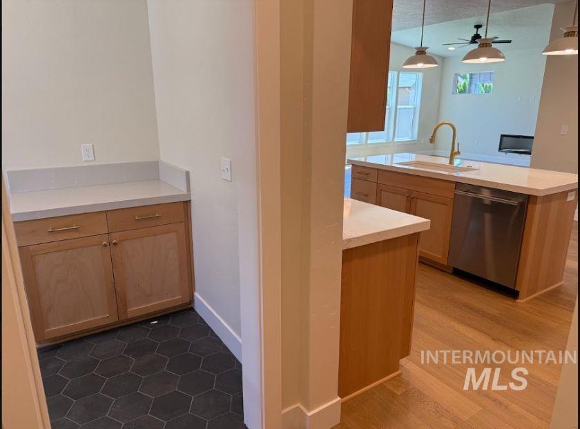 683 W Wrangler, Meridian, Idaho 83646, 3 Bedrooms, 2 Bathrooms, Residential For Sale, Price $605,500, 98991942