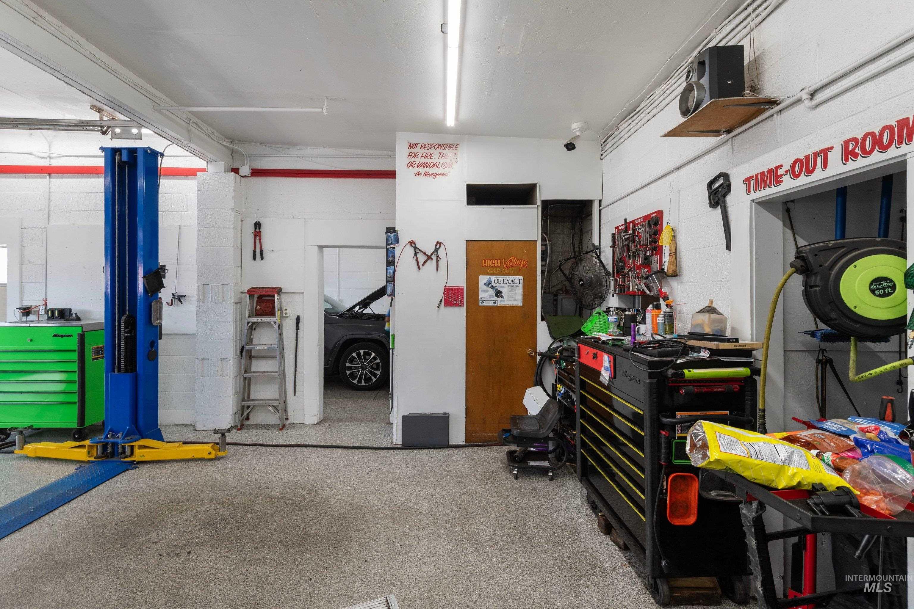 10915 W State, Star, Idaho 83669, 2 Bedrooms, Business/Commercial For Sale, Price $1,950,000,MLS 98991943
