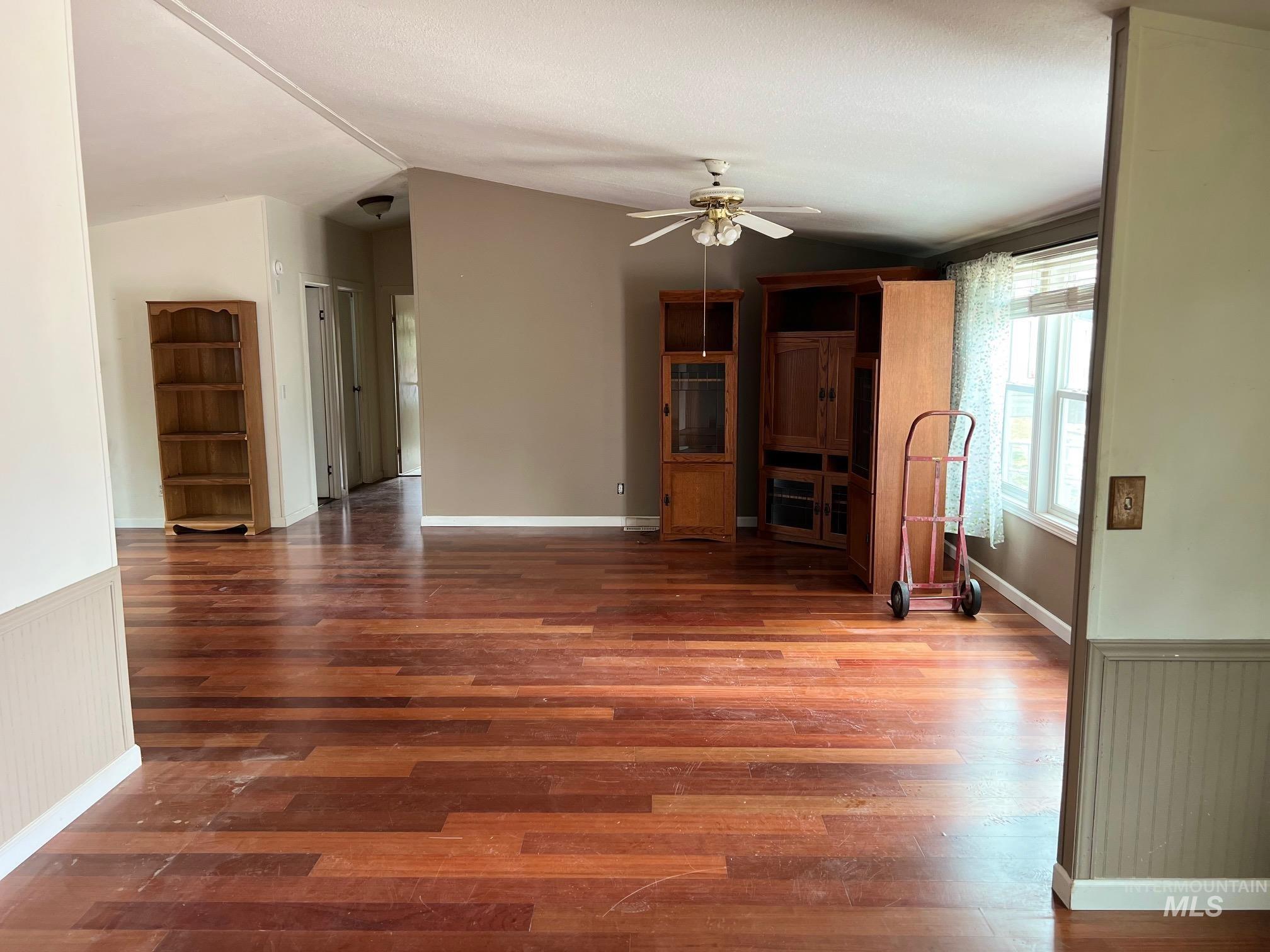 916 W Galloway, Weiser, Idaho 83672, 4 Bedrooms, 2 Bathrooms, Residential For Sale, Price $260,000, 98991945
