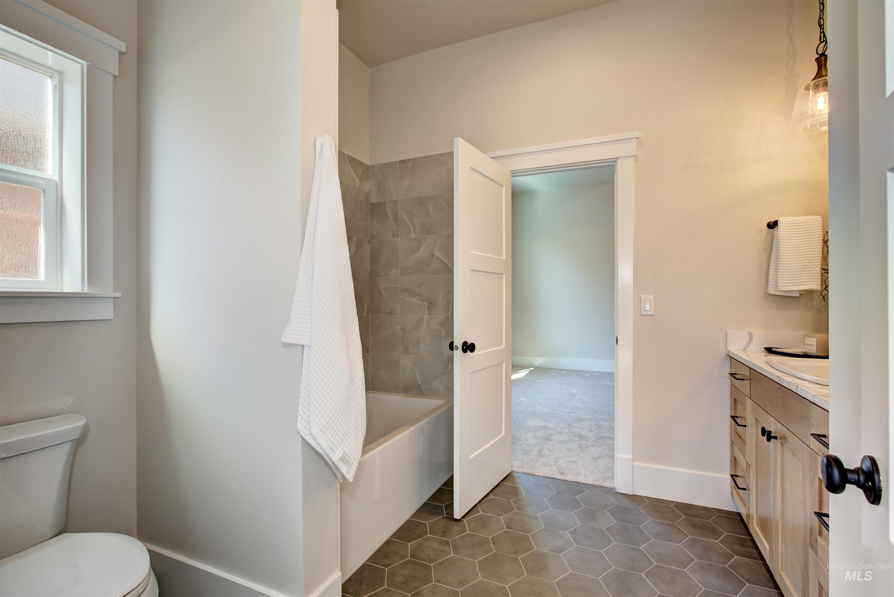 7130 S Cadence Ave, Meridian, Idaho 83642, 4 Bedrooms, 3.5 Bathrooms, Residential For Sale, Price $1,099,777, 98991947