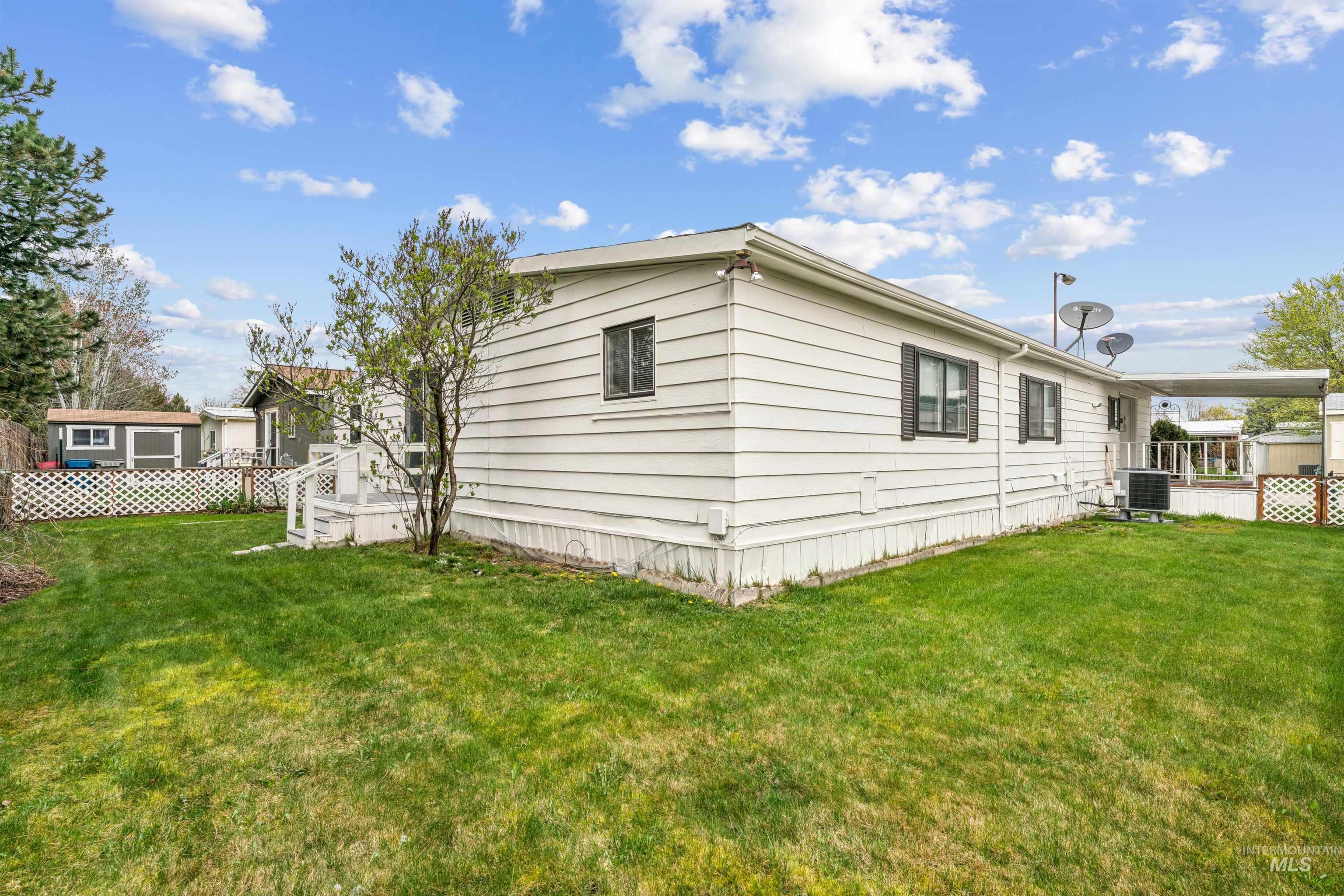 8103 W Appomatox, Garden City, Idaho 83714, 3 Bedrooms, 2 Bathrooms, Residential For Sale, Price $154,900,MLS 98991948