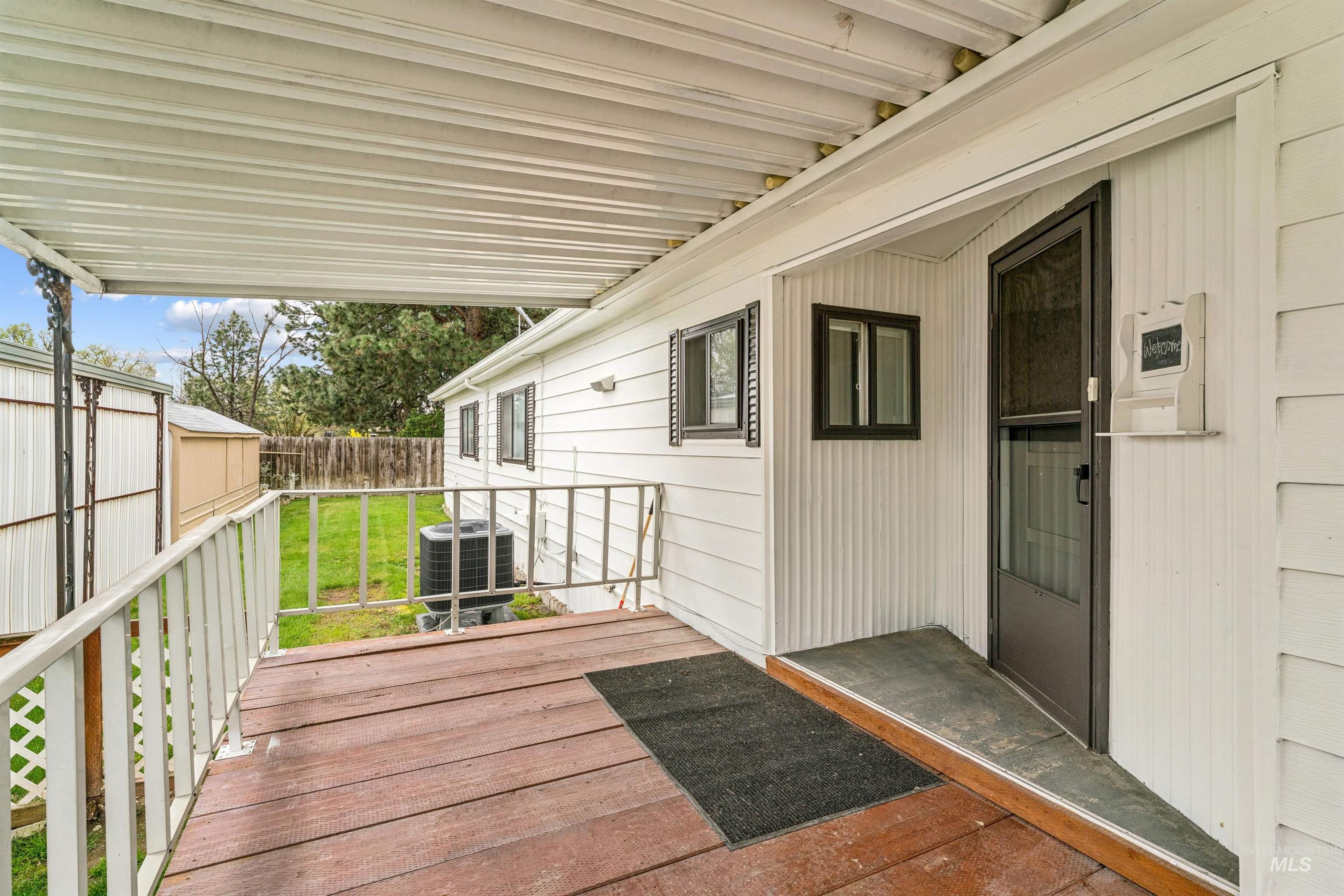 8103 W Appomatox, Garden City, Idaho 83714, 3 Bedrooms, 2 Bathrooms, Residential For Sale, Price $154,900,MLS 98991948