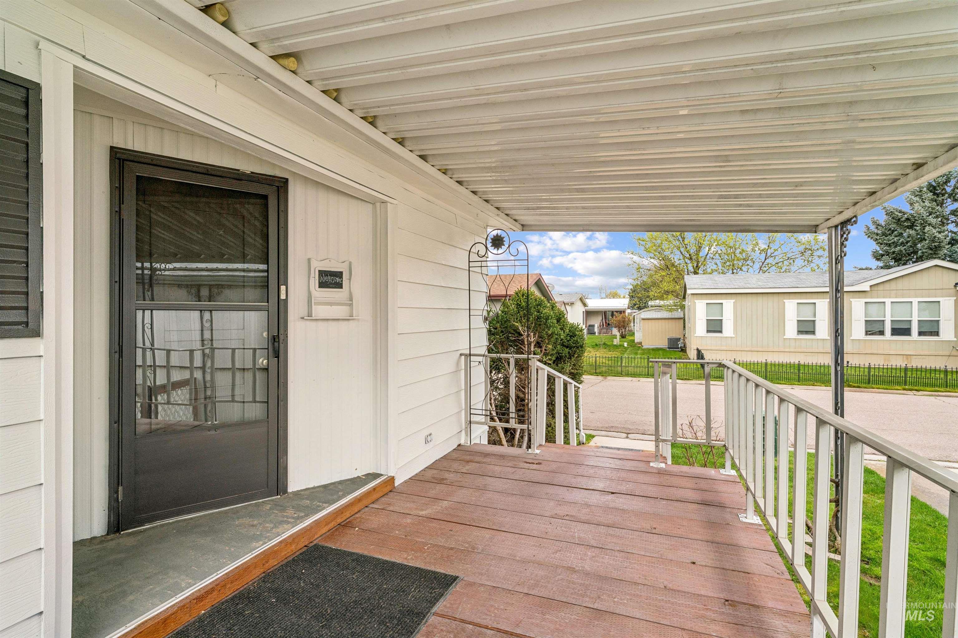 8103 W Appomatox, Garden City, Idaho 83714, 3 Bedrooms, 2 Bathrooms, Residential For Sale, Price $154,900,MLS 98991948