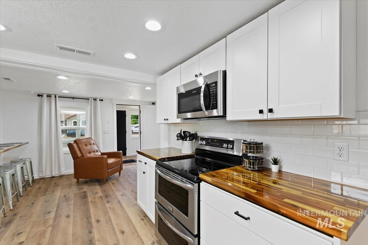 312 E. Idaho Ave., Meridian, Idaho 83642, 1 Bedroom, 1.5 Bathrooms, Residential For Sale, Price $474,900,MLS 98991949