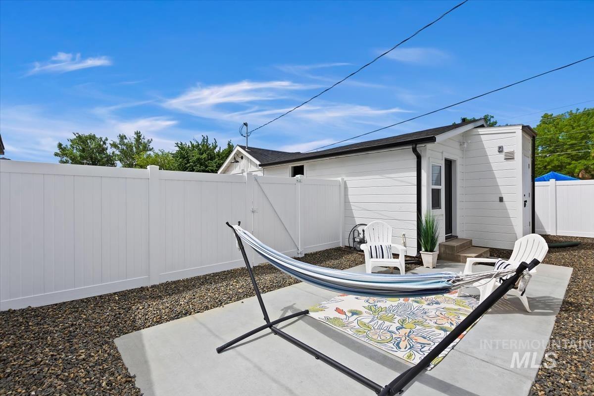 312 E. Idaho Ave., Meridian, Idaho 83642, 1 Bedroom, 1.5 Bathrooms, Residential For Sale, Price $474,900,MLS 98991949