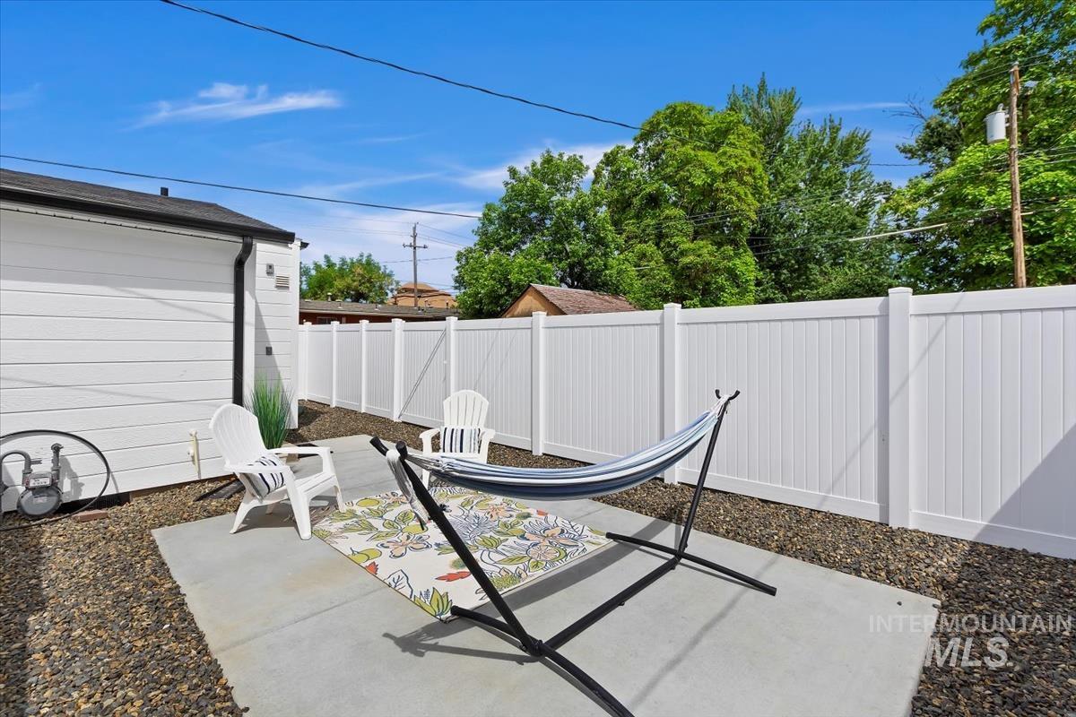 312 E. Idaho Ave., Meridian, Idaho 83642, 1 Bedroom, 1.5 Bathrooms, Residential For Sale, Price $474,900,MLS 98991949