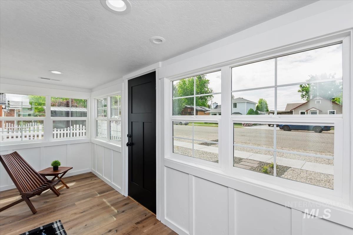 312 E. Idaho Ave., Meridian, Idaho 83642, 1 Bedroom, 1.5 Bathrooms, Residential For Sale, Price $474,900,MLS 98991949